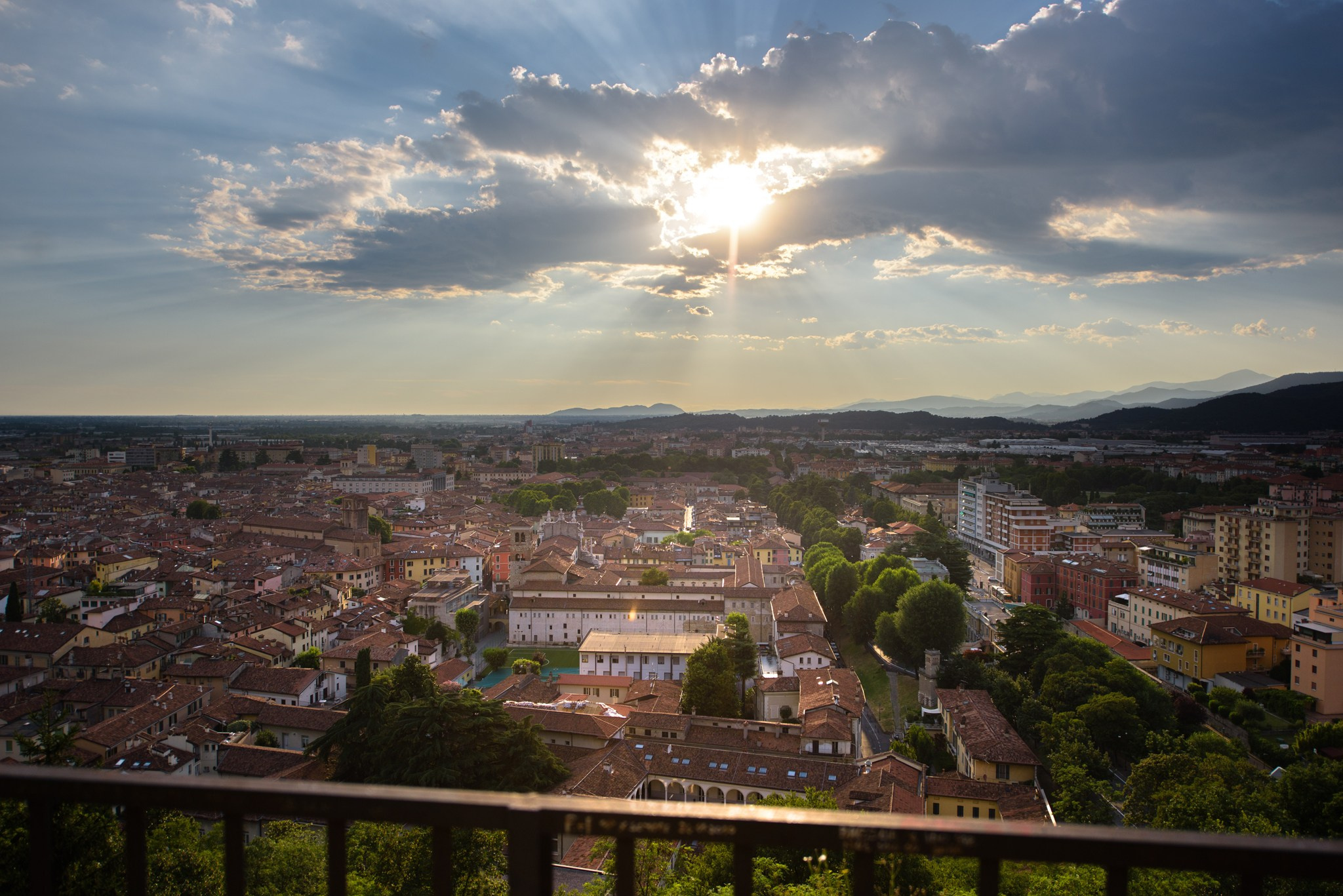 Familie – Amintiri de neuitat. Fotograf de nuntă, corporate, botezuri, majorate și aniversări Roman, Lucaci Cornel