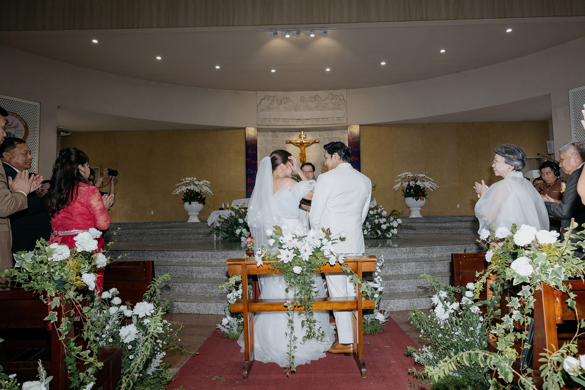 Church Wedding / Nica & Xavier. Nhiếp ảnh gia đám cưới hàng đầu tại Thành Phố Hồ Chí Minh
