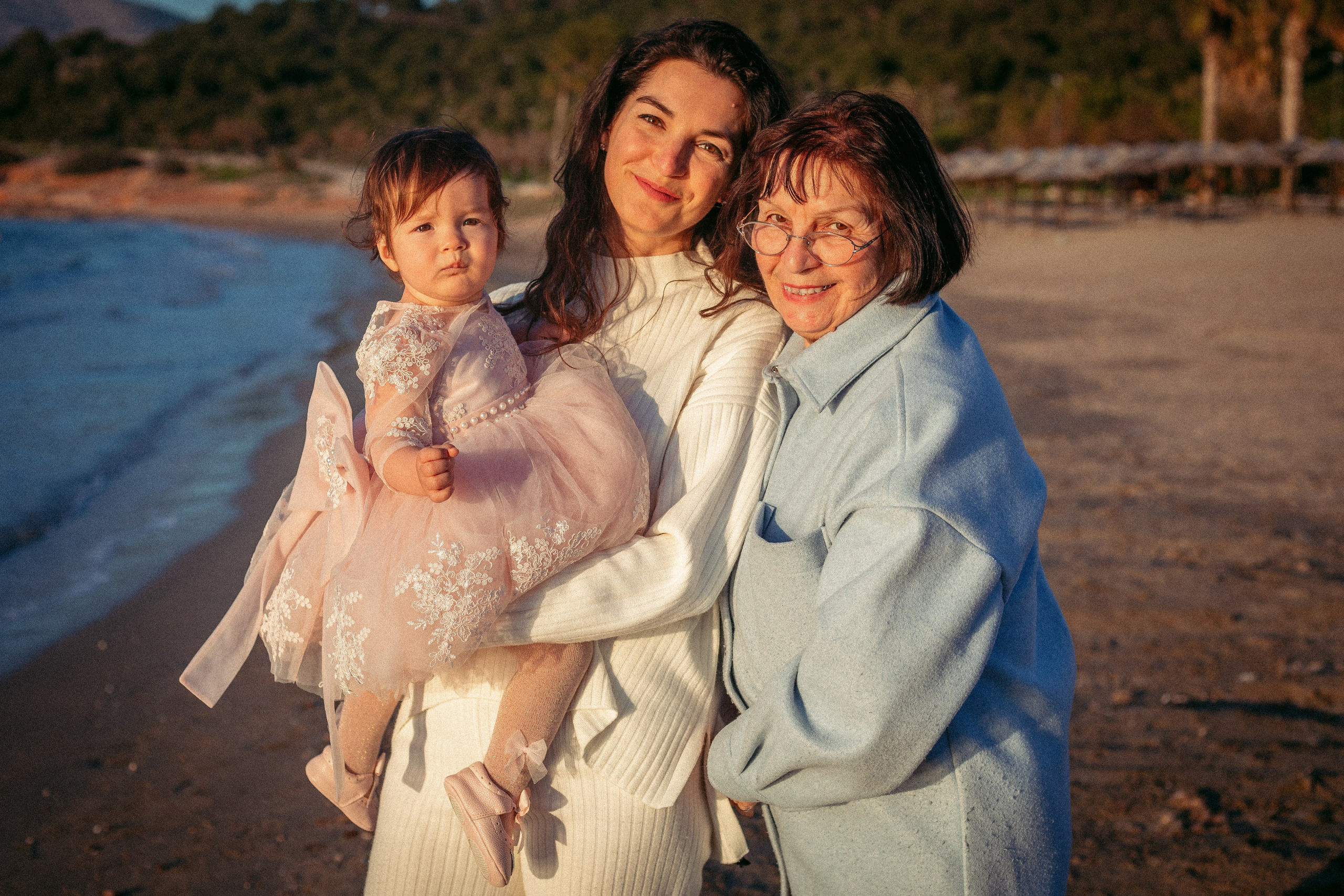 Little Beach Celebration. Family Photographer in Greece
