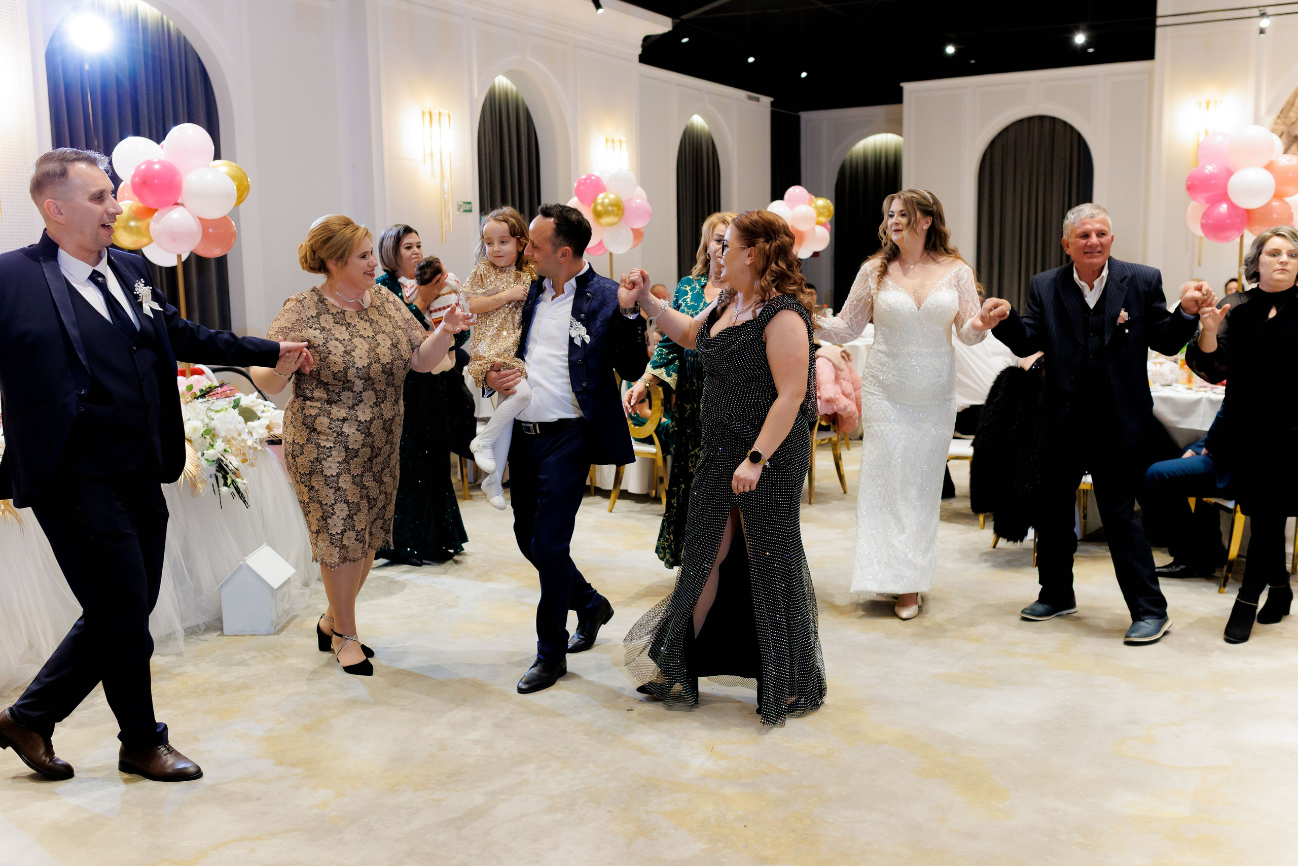 Povestea voastră, regizată de noi |Cristi Turculet Videograf Nuntă Suceava | wedding highlight. Servicii foto-video profesionale, pentru momente de neuitat