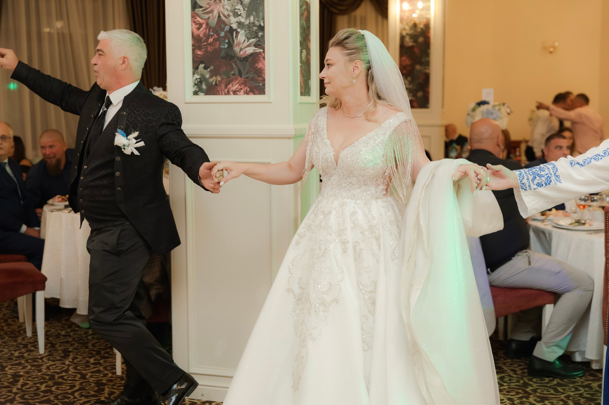 Mihai & Oana. Servicii foto-video profesionale, pentru momente de neuitat