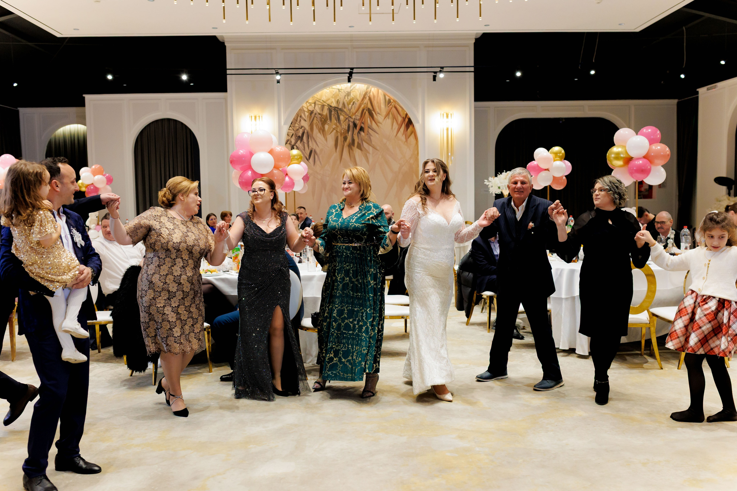 Povestea voastră, regizată de noi |Cristi Turculet Videograf Nuntă Suceava | wedding highlight. Servicii foto-video profesionale, pentru momente de neuitat