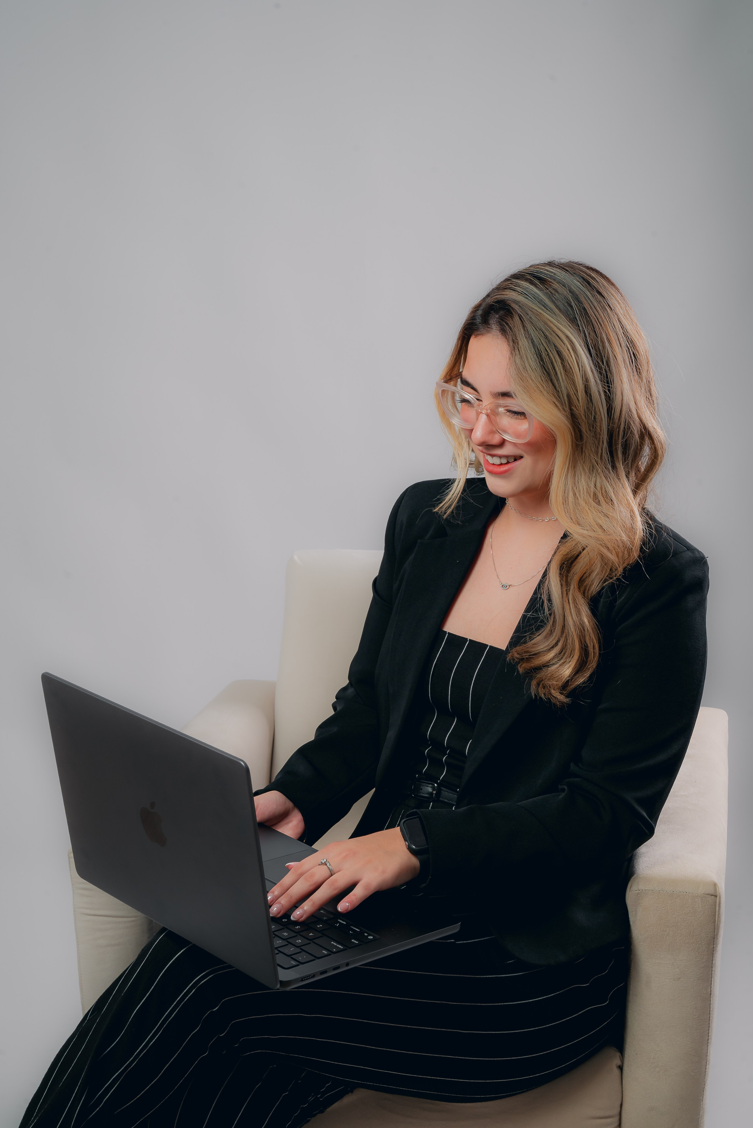 Corporativo Estúdio. Mayke Luz Fotografia