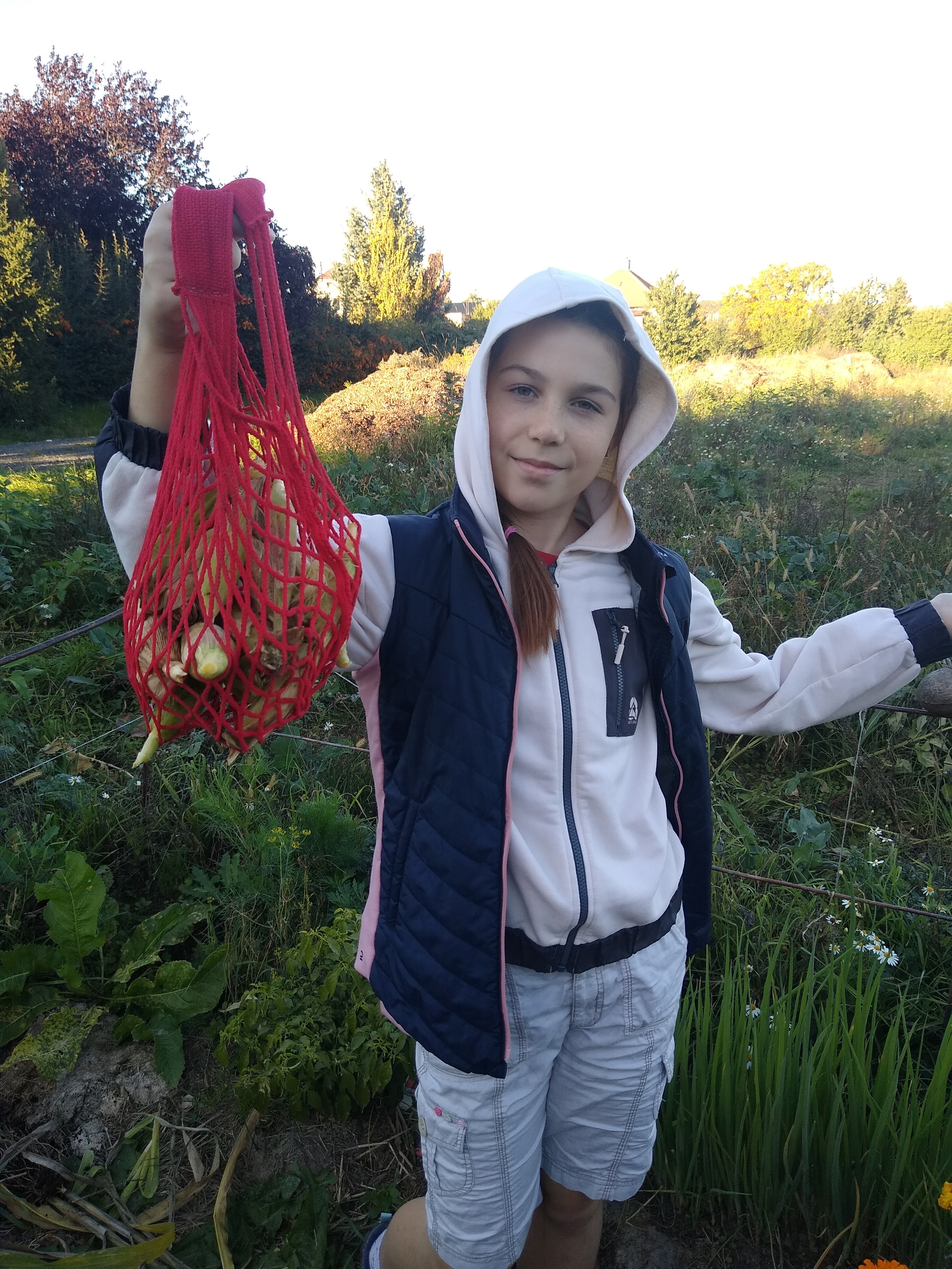 October. Kiki-Niki-Cha! Learn, play, and discover with us!