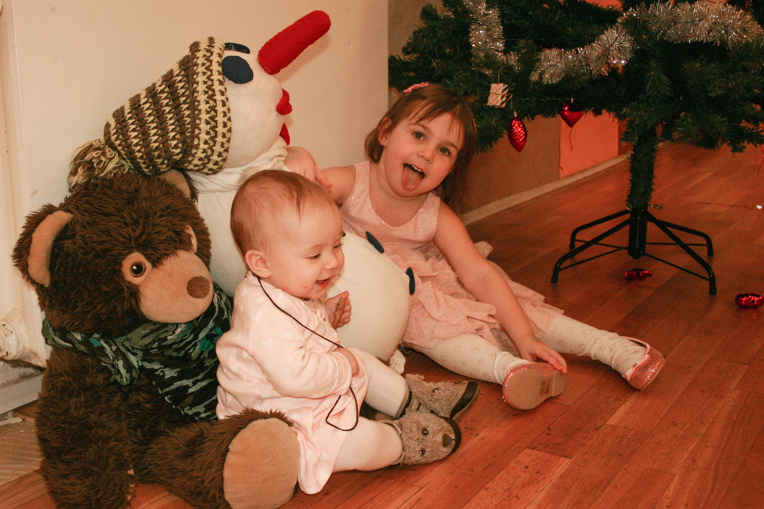 Vánoční besídka CPD Sluníčko. Kiki-Niki-Cha! Learn, play, and discover with us!