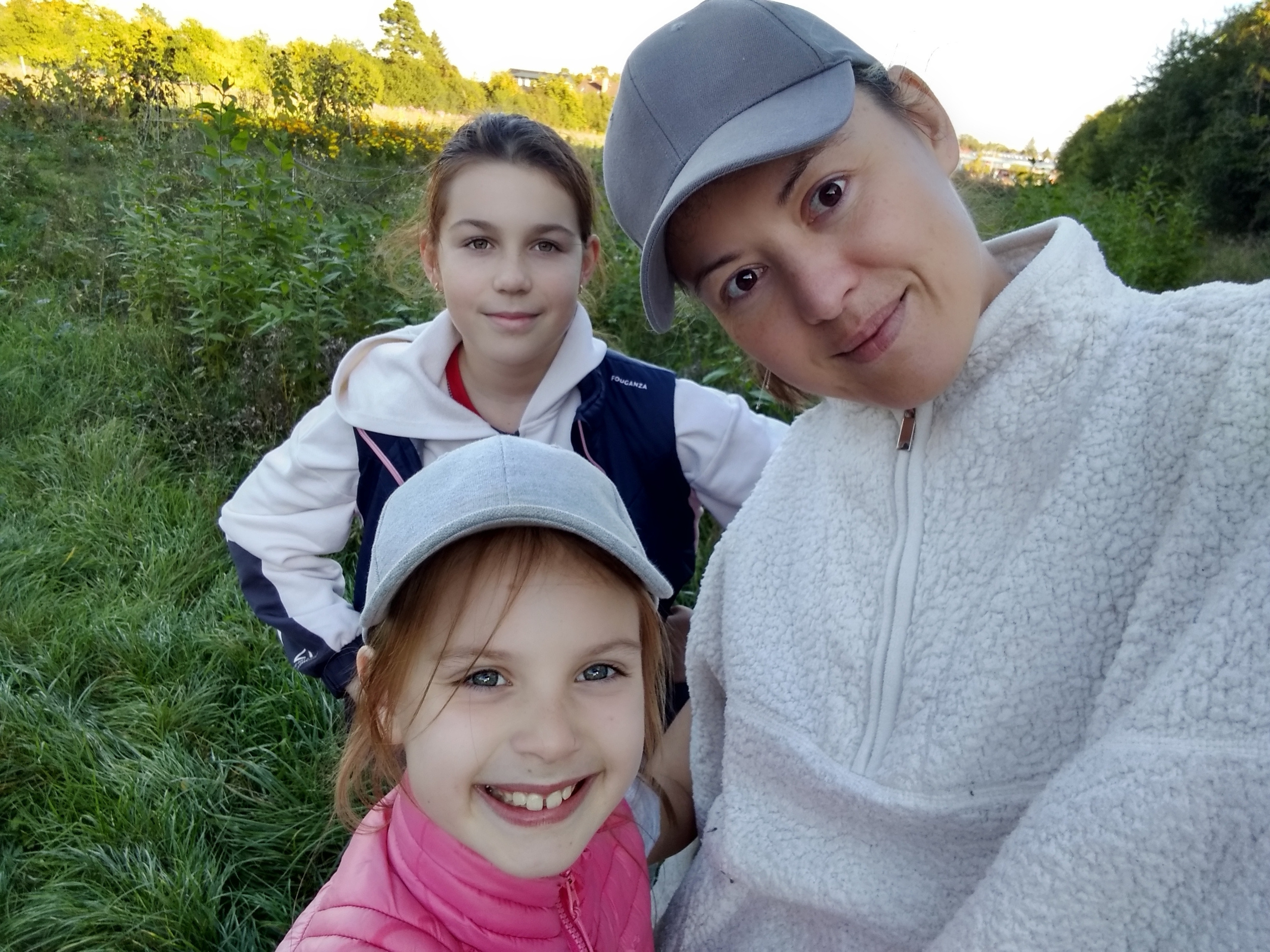 October. Kiki-Niki-Cha! Learn, play, and discover with us!