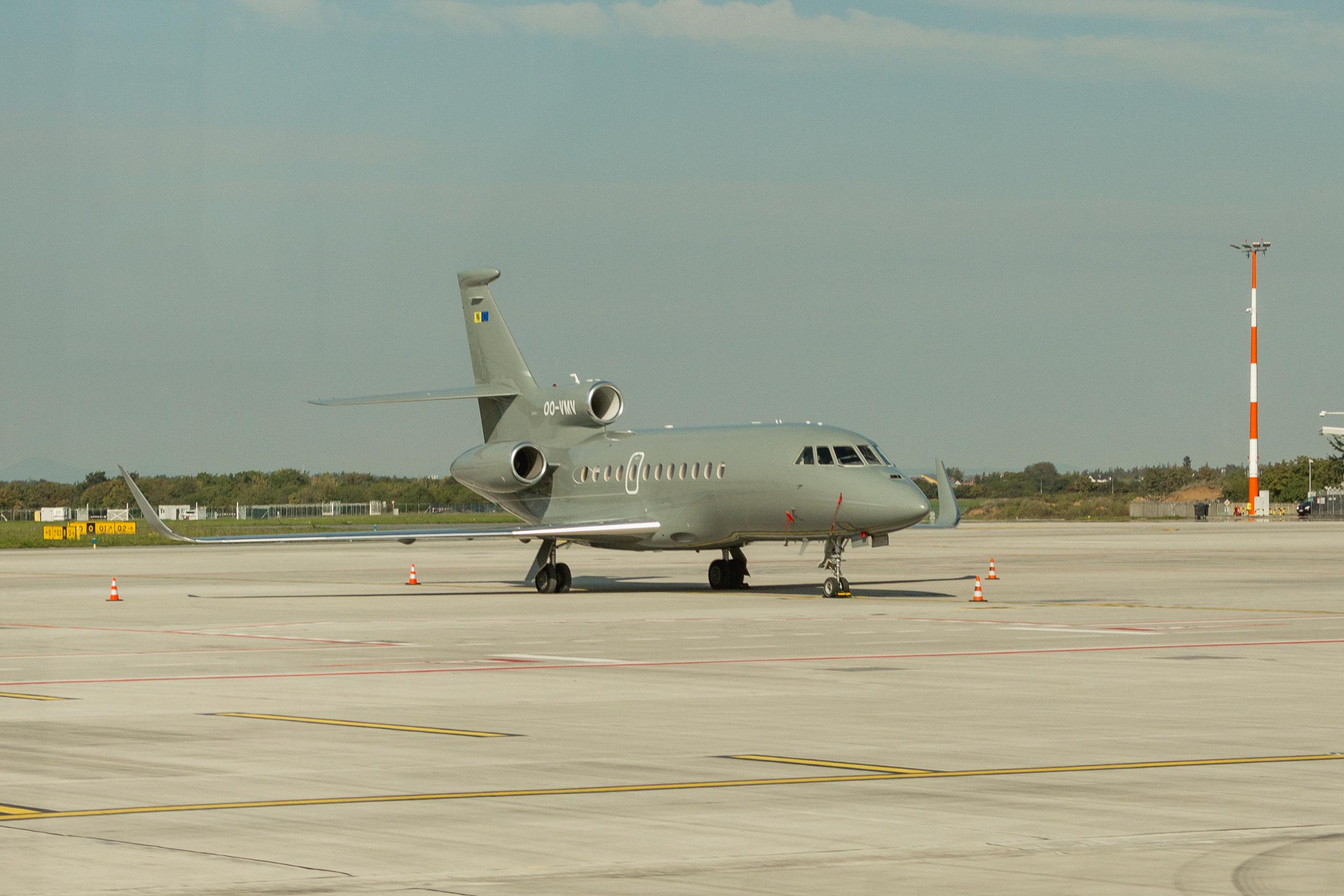 Airport Tour, Vaclav Havel Airport Prague, Ruzyne. Kiki-Niki-Cha! Learn, play, and discover with us!