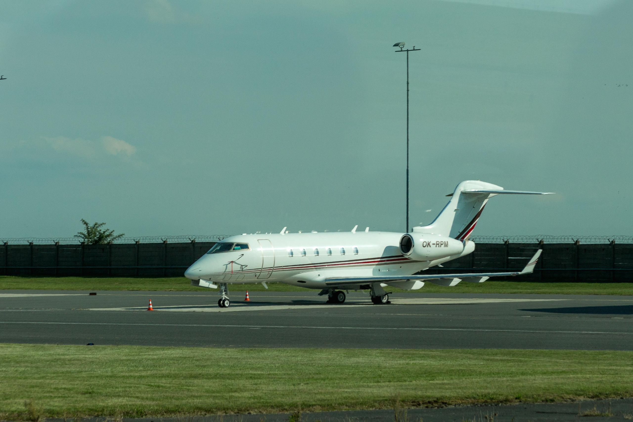 Airport Tour, Vaclav Havel Airport Prague, Ruzyne. Kiki-Niki-Cha! Learn, play, and discover with us!