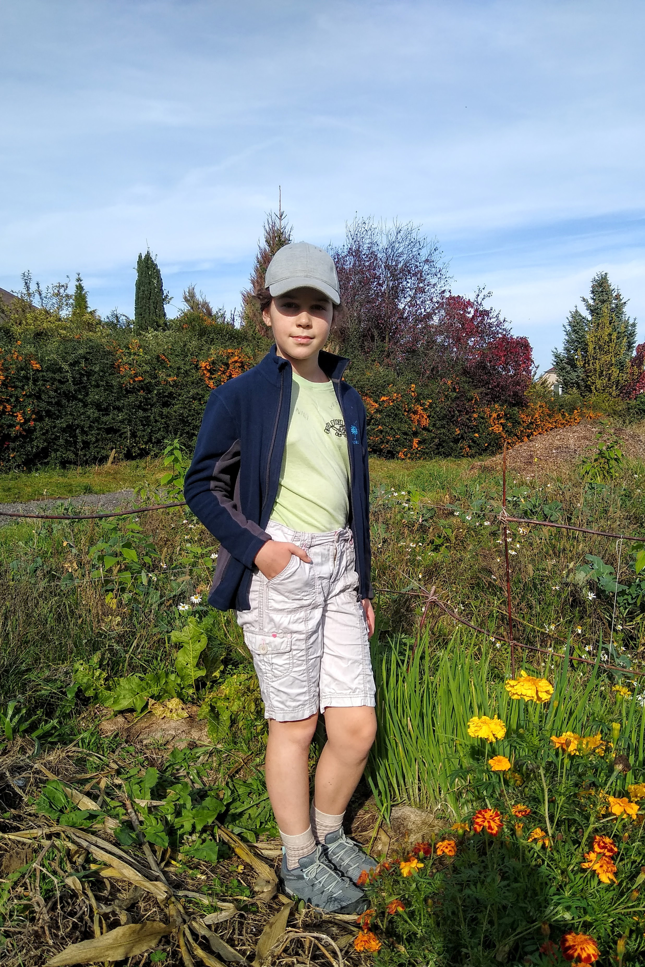 October. Kiki-Niki-Cha! Learn, play, and discover with us!