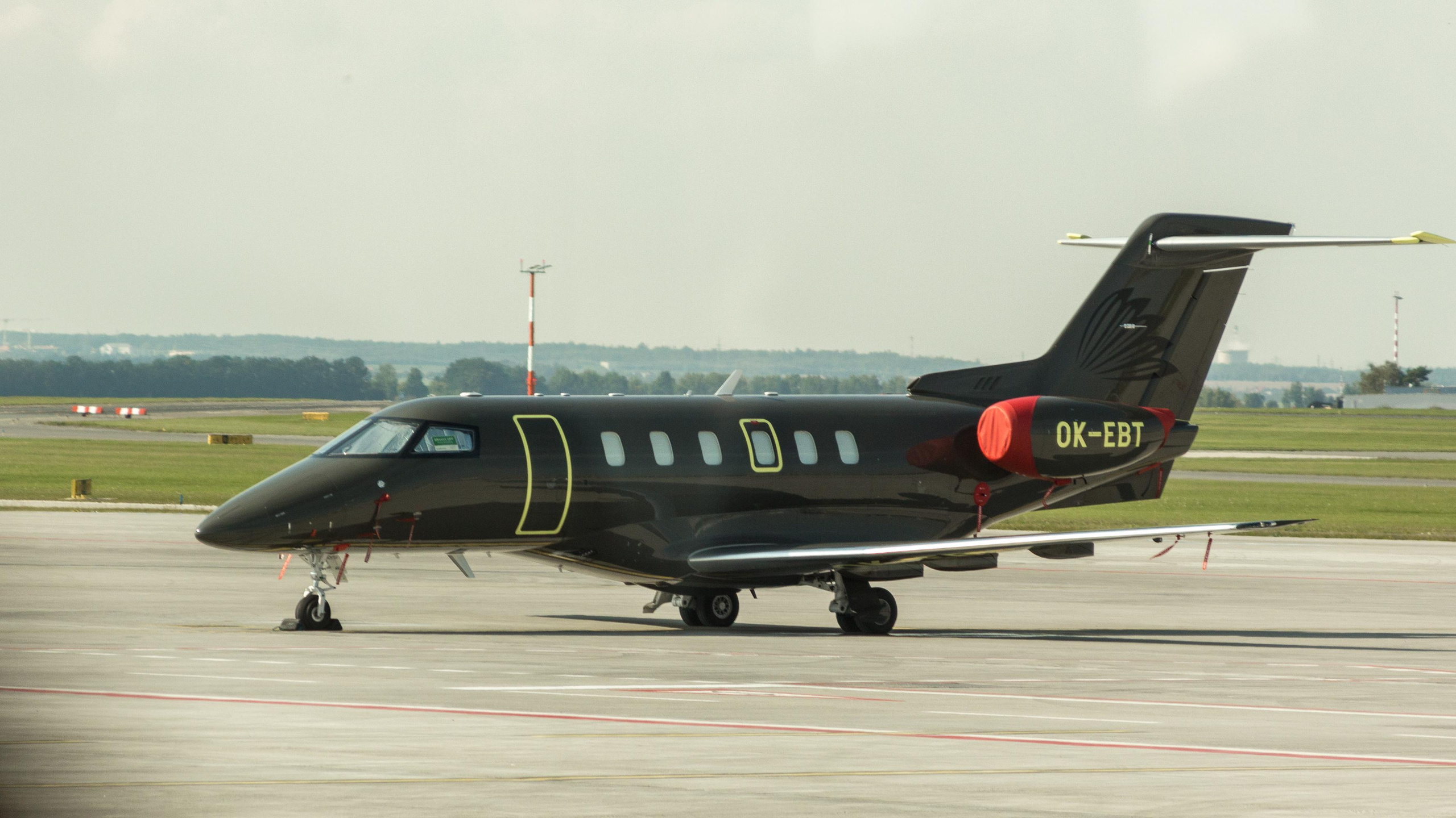 Airport Tour, Vaclav Havel Airport Prague, Ruzyne. Kiki-Niki-Cha! Learn, play, and discover with us!