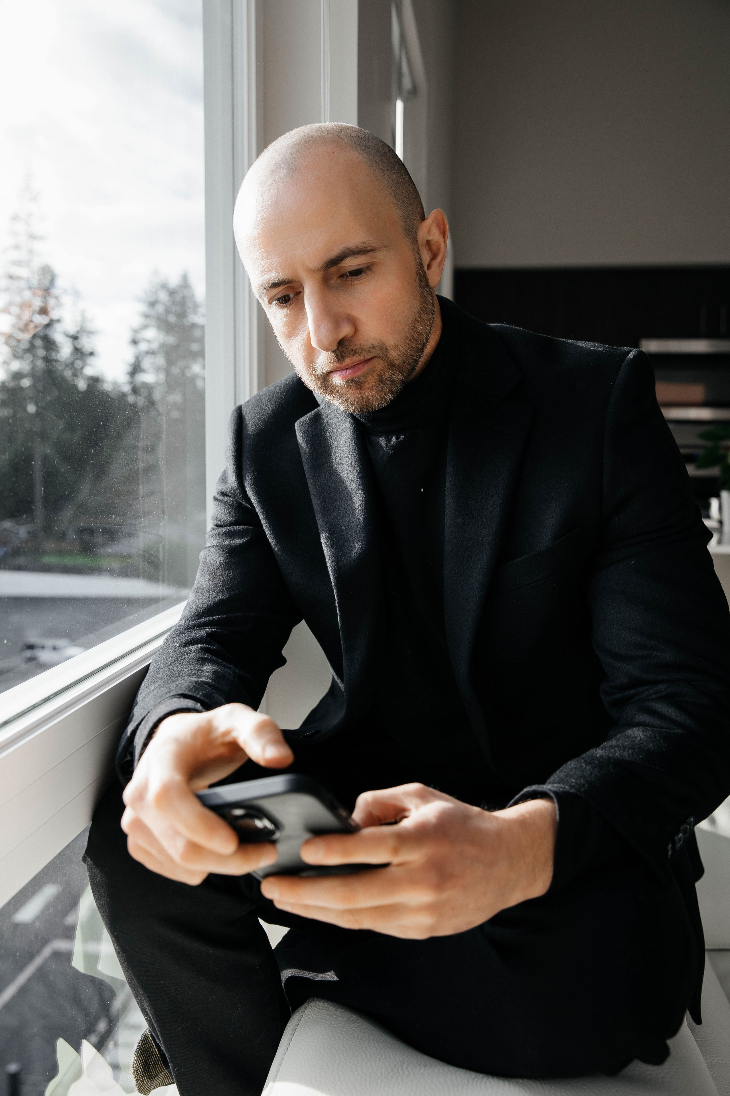 ALEX. Documentary and Family Photographer in Seattle