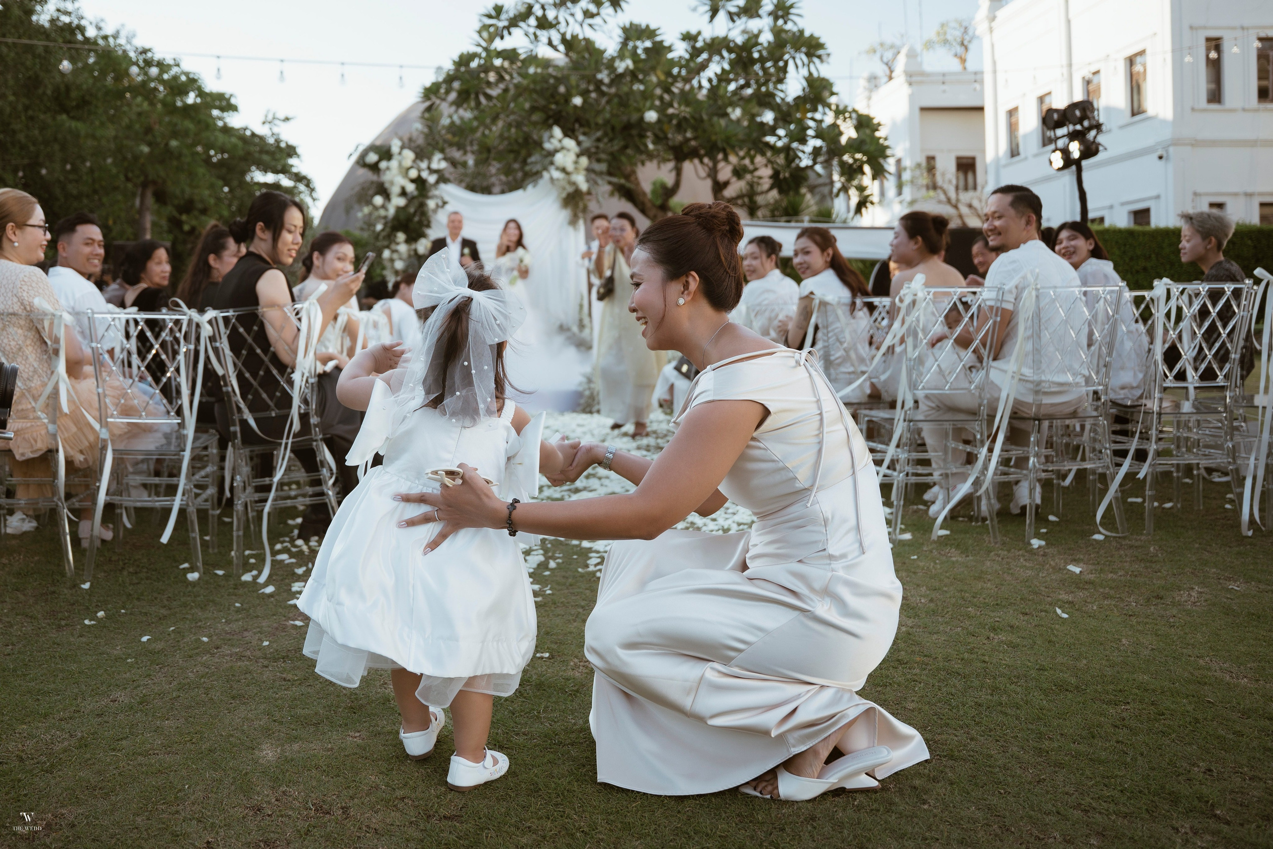 ALEX & NICOLE. WEDDING PHOTOGRAPHER IN VIETNAM