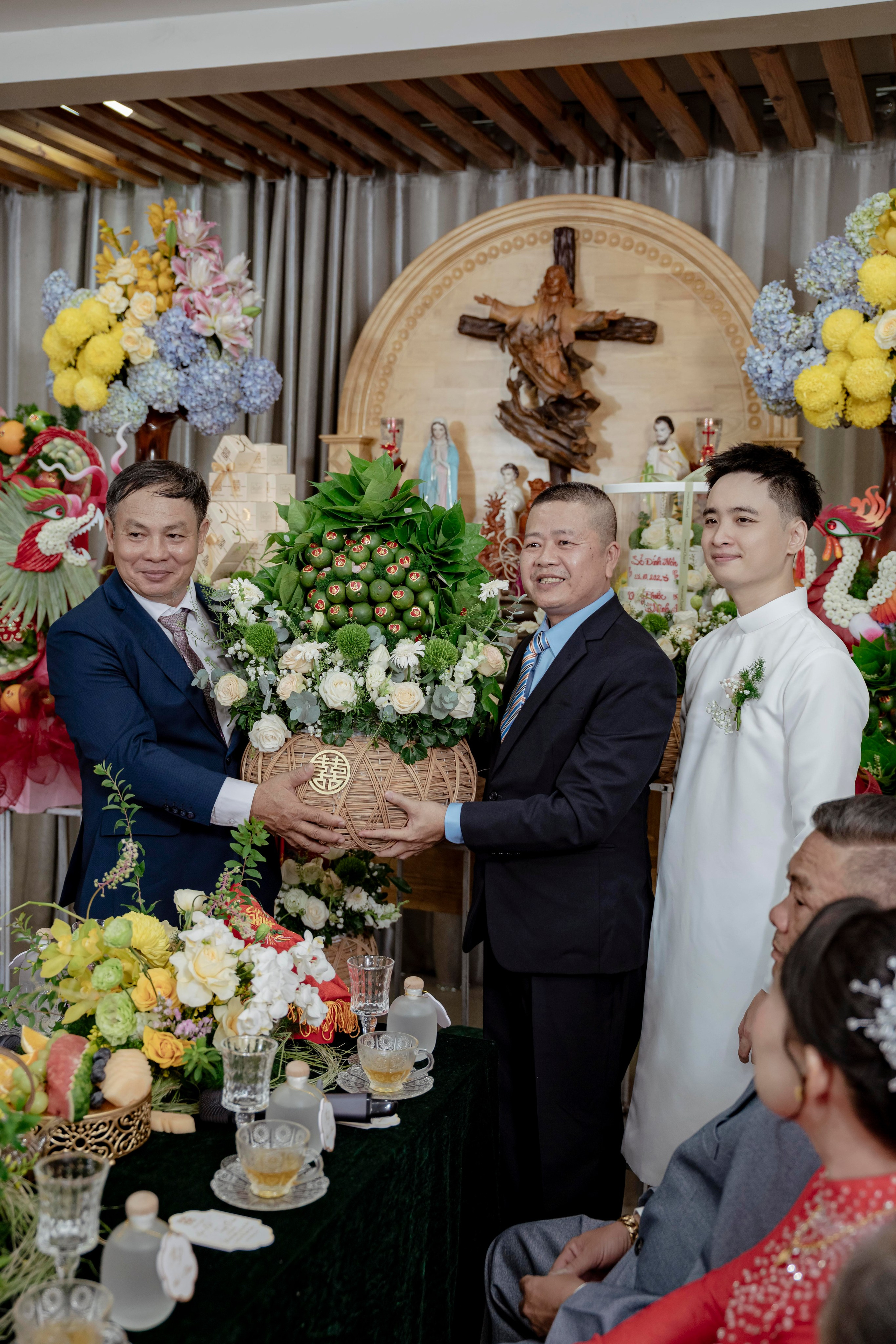 JOE & MIA. WEDDING PHOTOGRAPHER IN VIETNAM