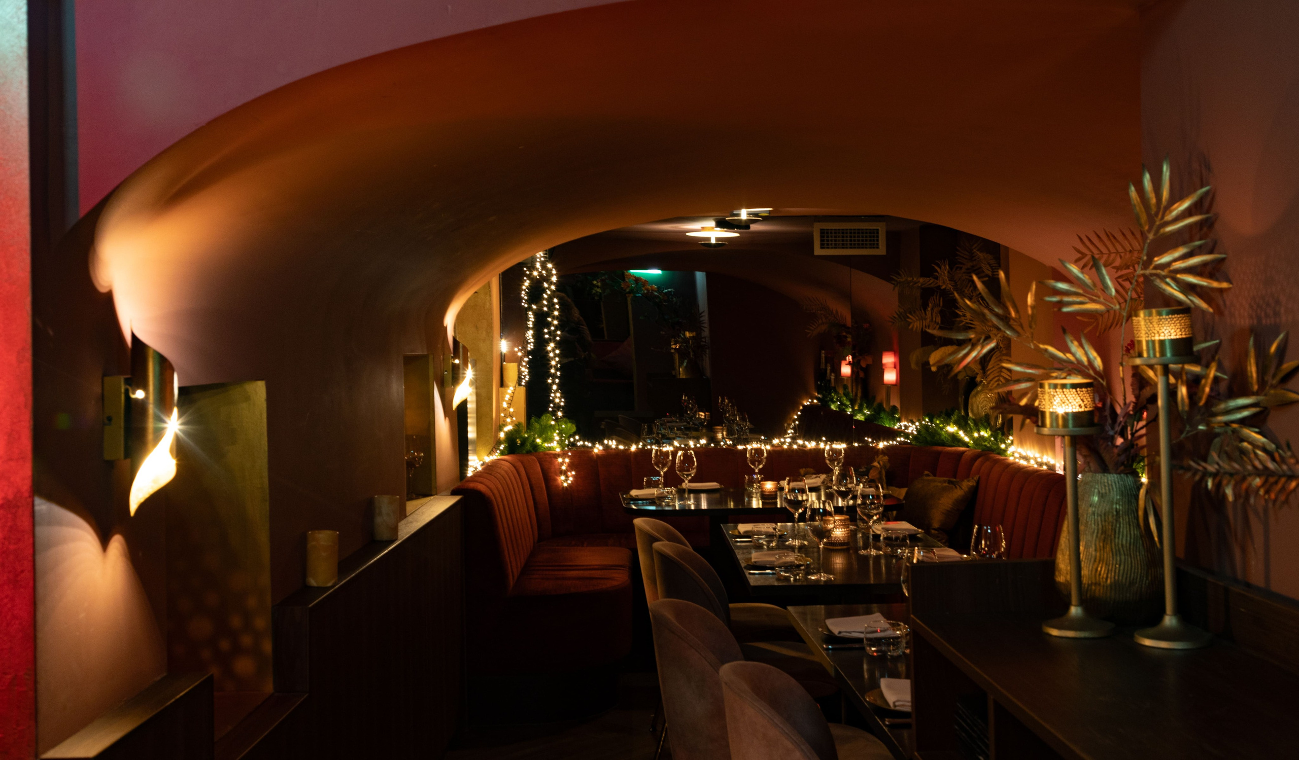 SATCHMO RESTAURANT AMSTERDAM. Lero Photographer and a set designer|individual custom portrait and advertising photography in Zutphen