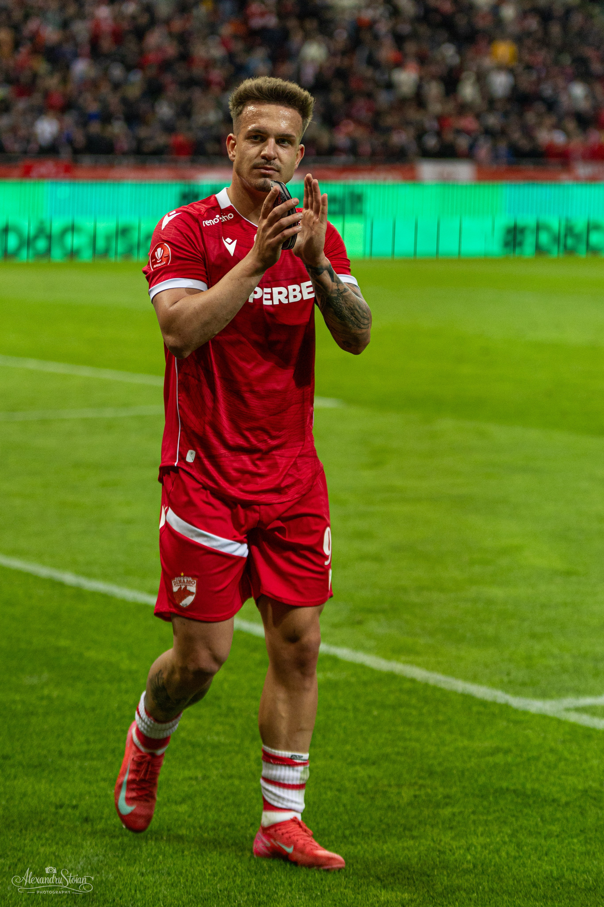 Dinamo — Rapid. Http://www.alexphoto.ro