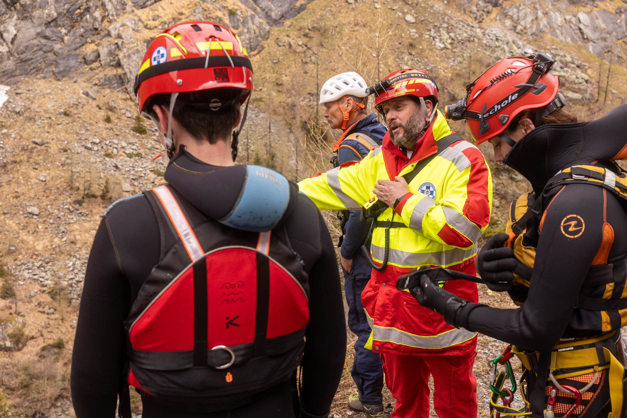 BEZIRKSÜBUNG WASSERRETTUNG 2025, Sportgastein. Guzel Kolobova| Fotografin| Salzburg