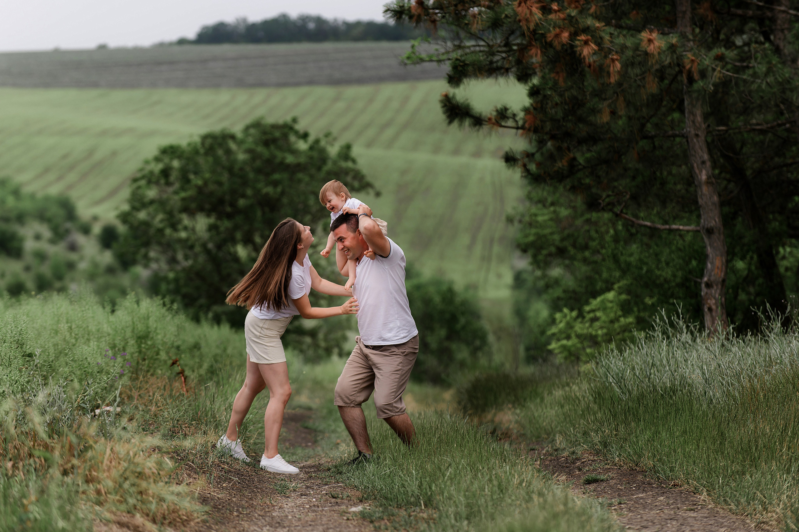 Family Ecaterina. Wedding photographer from Moldova Alexey Chipchiu