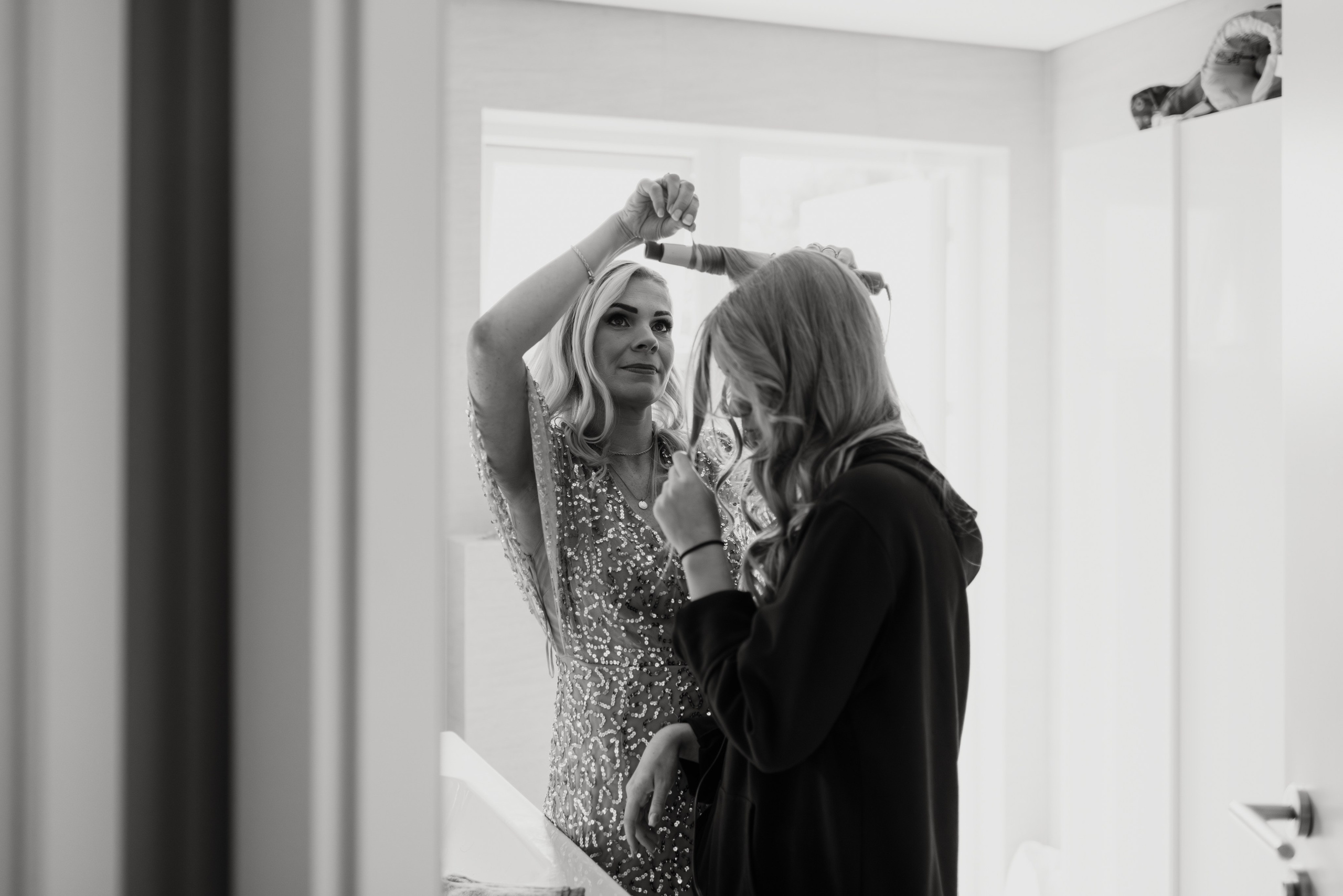 Iris and Helgi. Michalina Dzianach Wedding Photographer Iceland