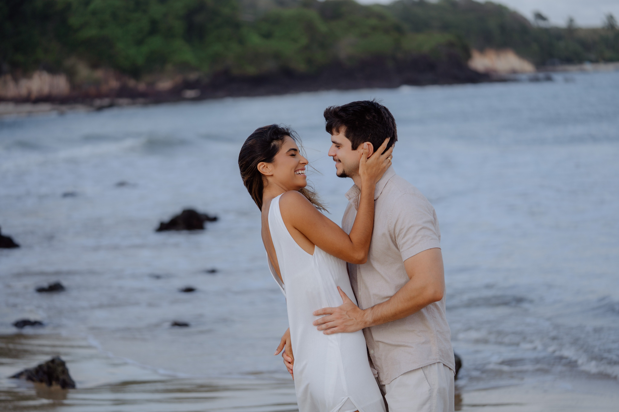 Karla e Marcelo. Luz suave, direção leve e fotos que captam quem realmente você é
