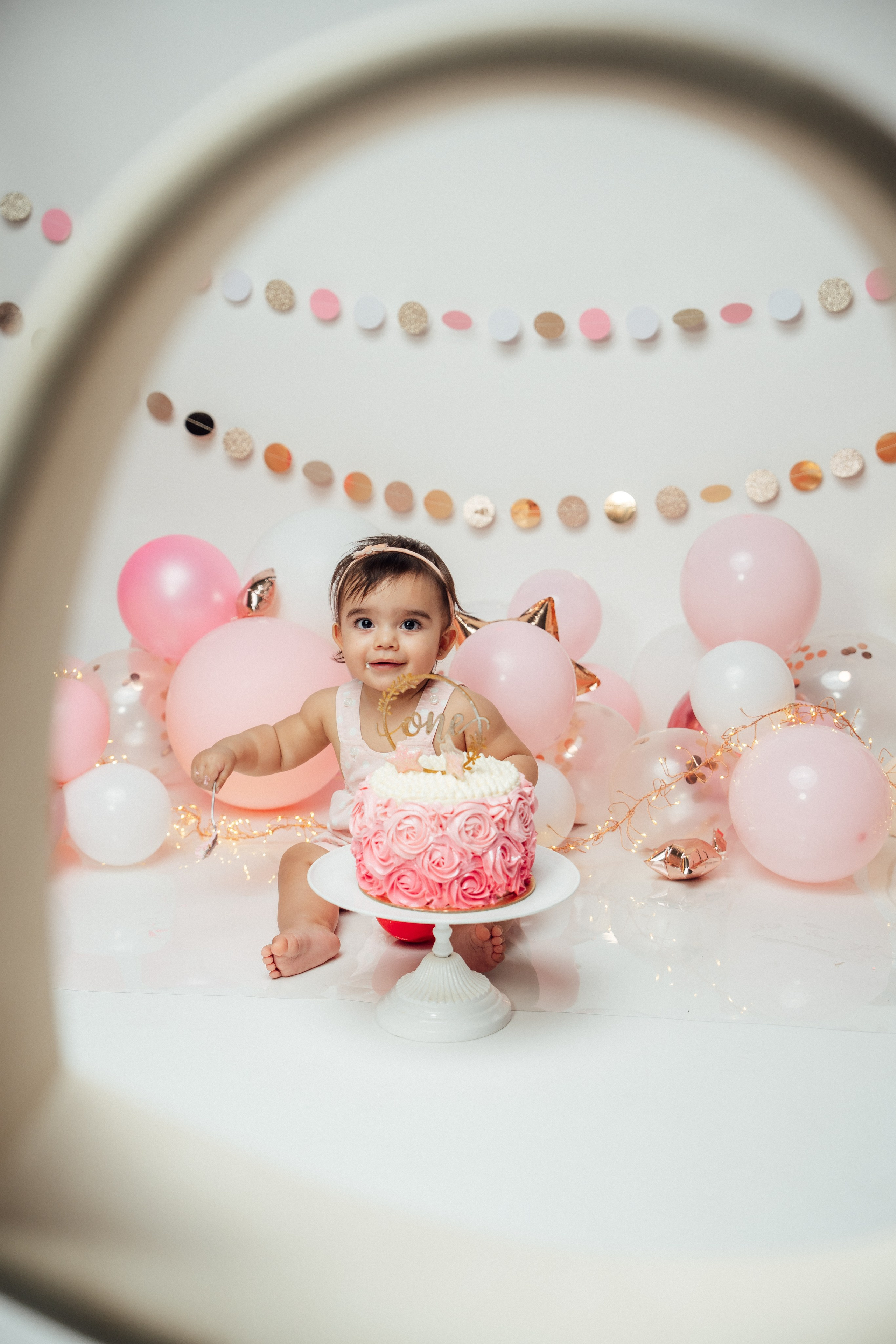 Cake smash. Fotógrafa en Tenerife: sesiones de fotos familiares y bodas — Tania Bonnet