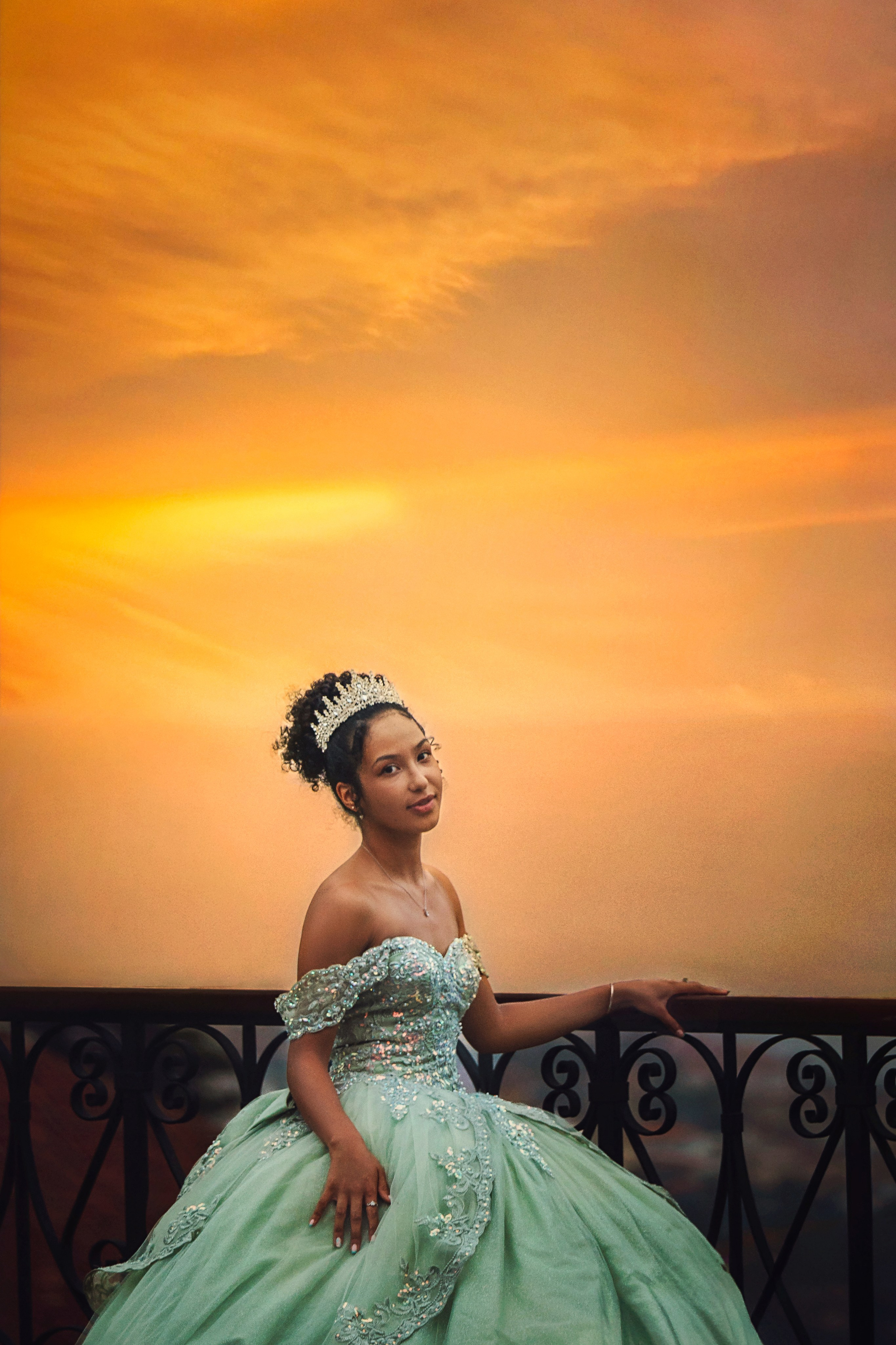 Quinceañera. Tania Bonnet | Fotógrafa en Tenerife | Flying Dress & Family Photographer