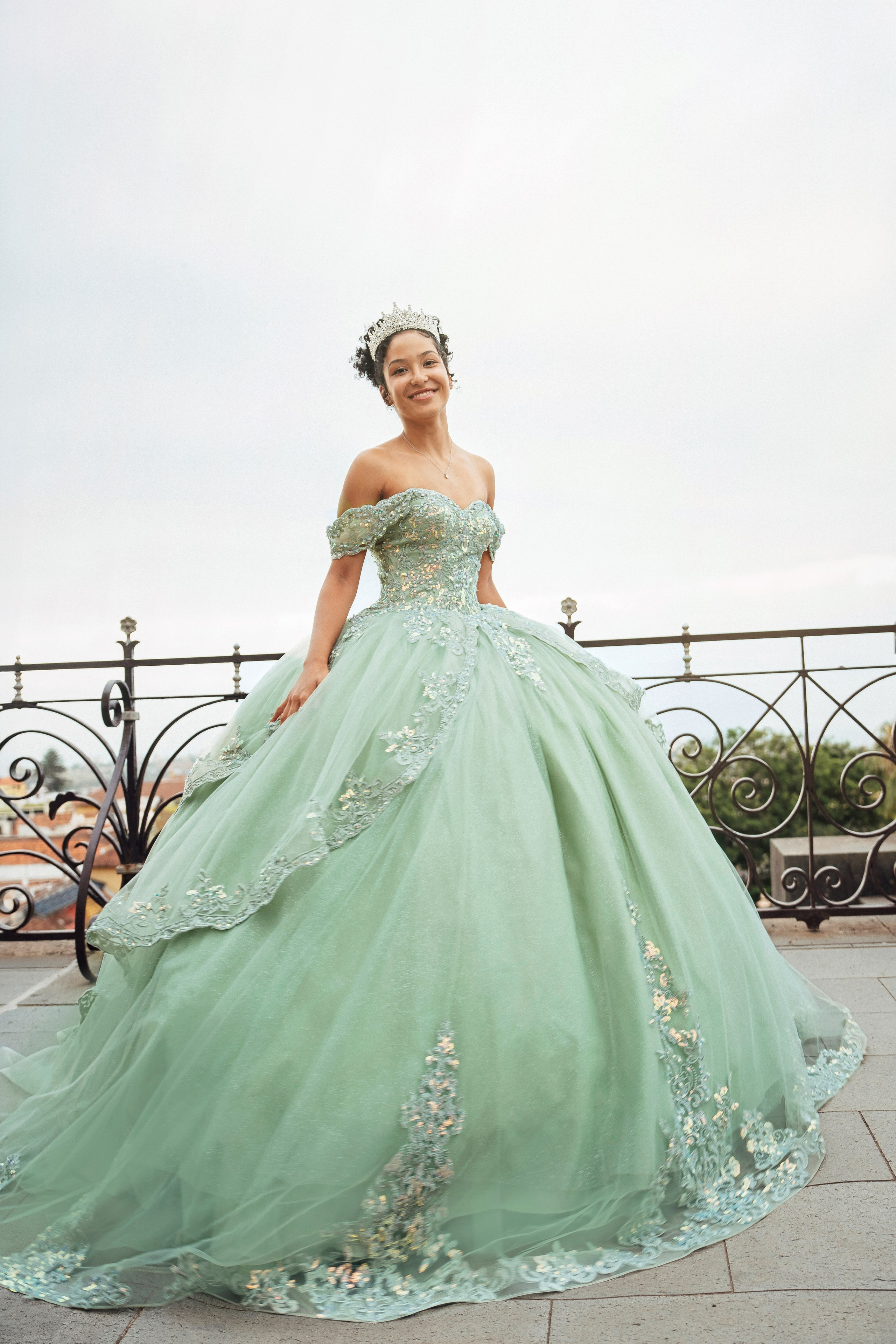 Quinceañera. Tania Bonnet | Fotógrafa en Tenerife | Flying Dress & Family Photographer