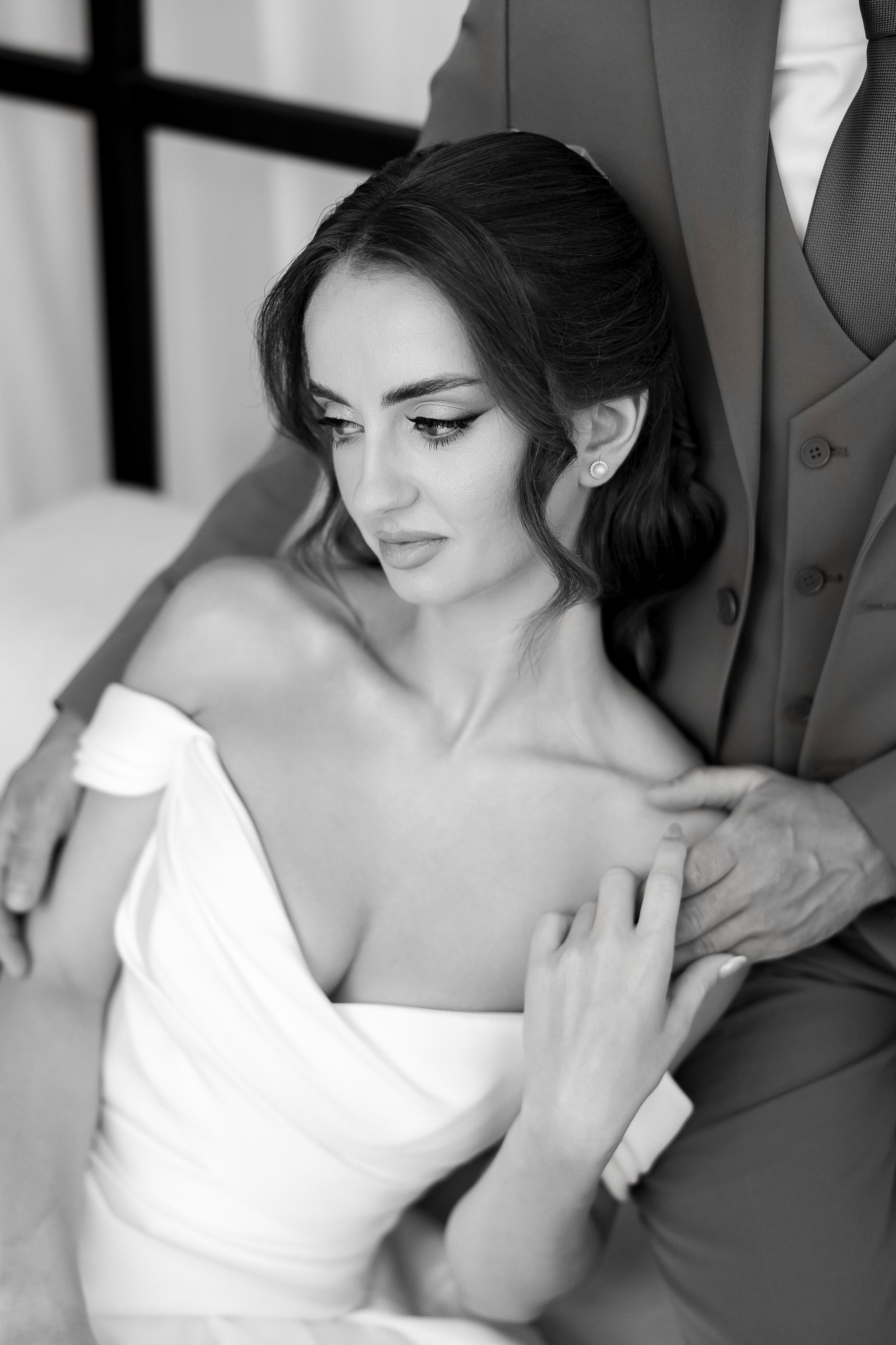 Eugen & Livia — Grand Elysee — Wedding Day. Servicii Foto și Video 067188353