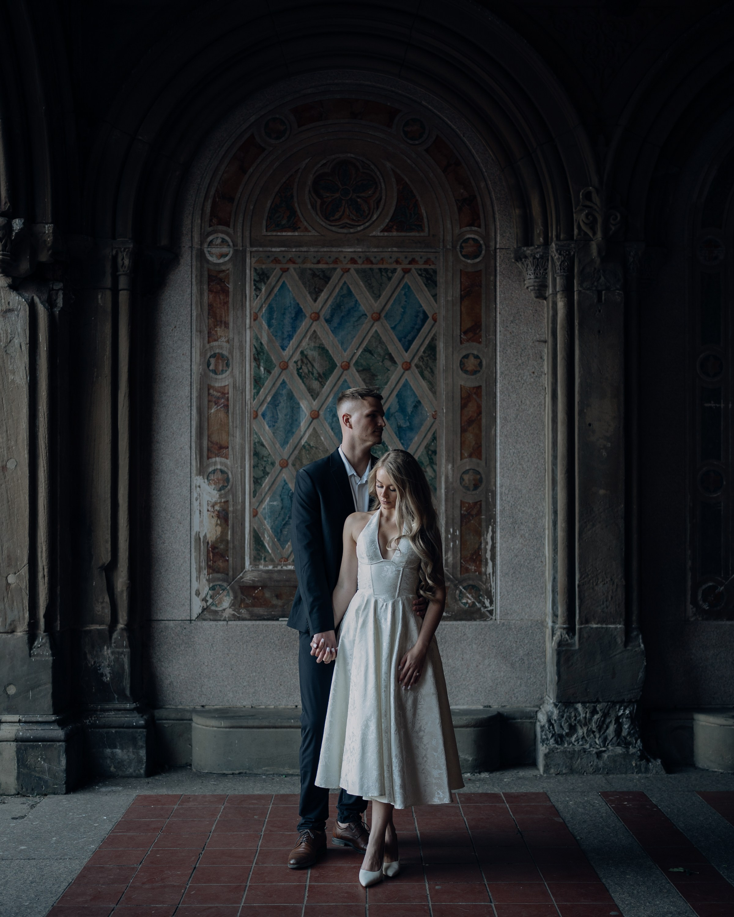 Engagement session in Central Park. Portrait and wedding photographer in New York