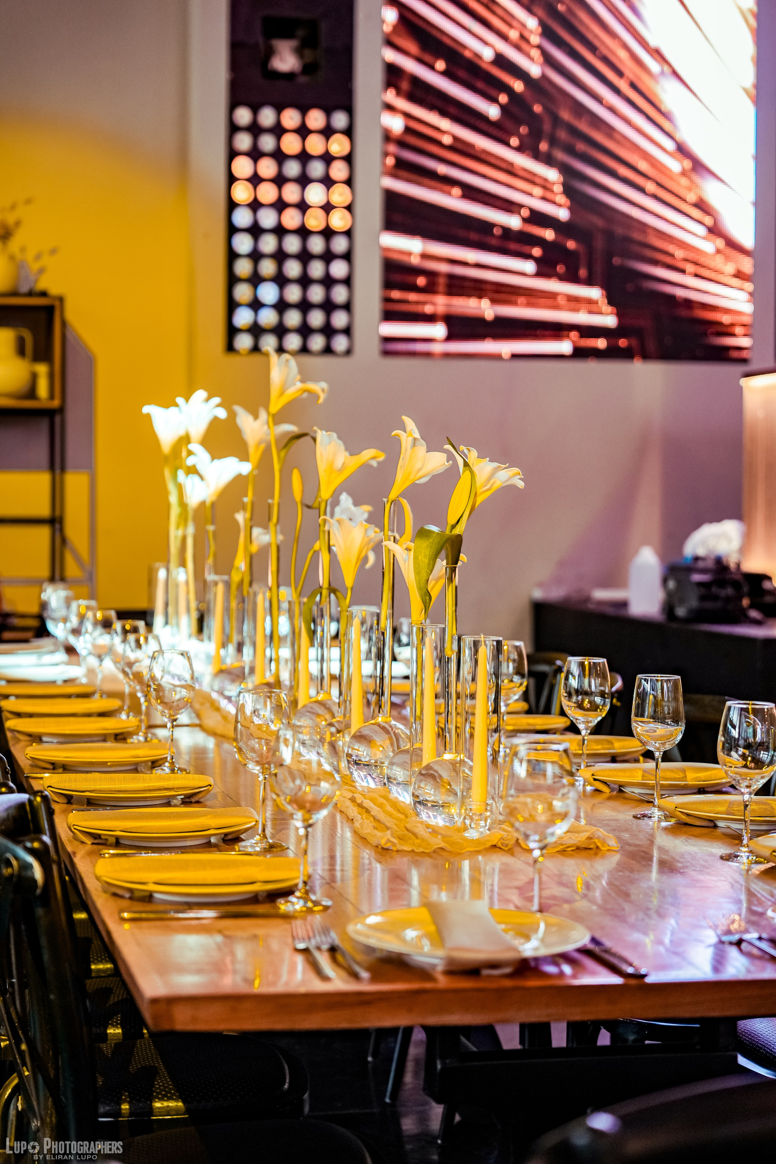 ראשי. לופו צלמים — צילום חתונות ואירועים