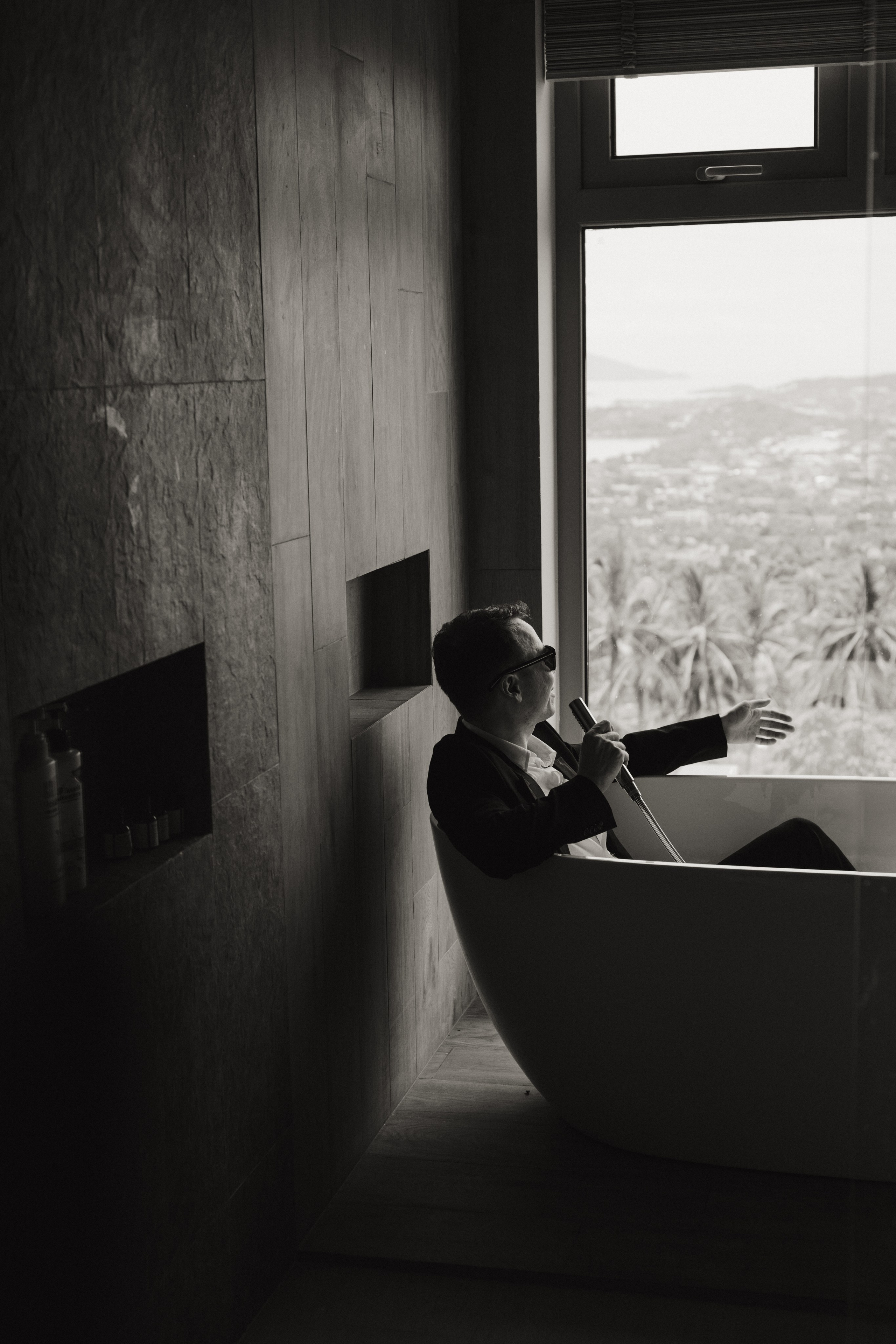 INDIVIDUAL MEN'S PHOTO SHOOT. HOME