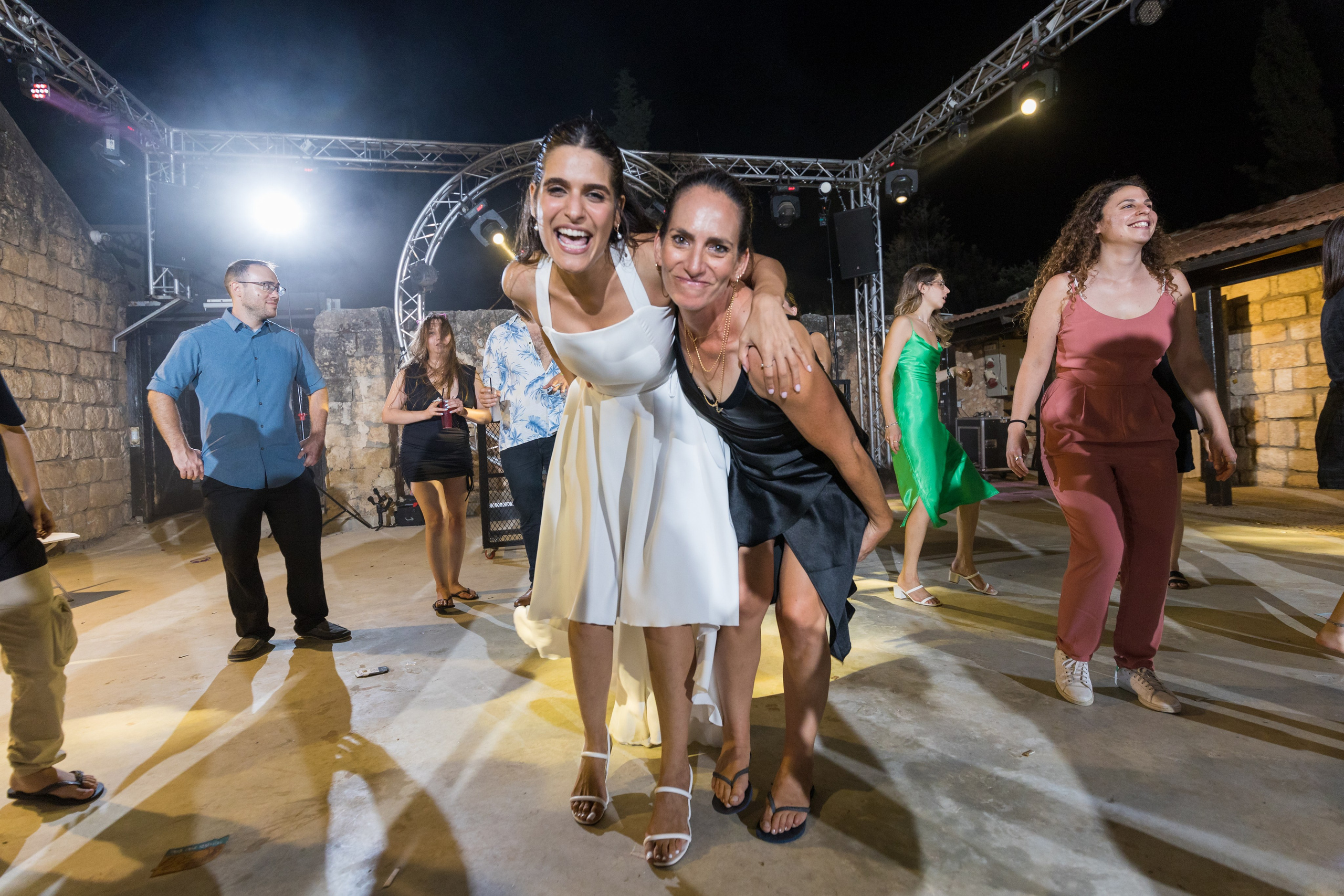 Shovel & Ido. AMIR BUCHNIK PHOTOGRAPHER