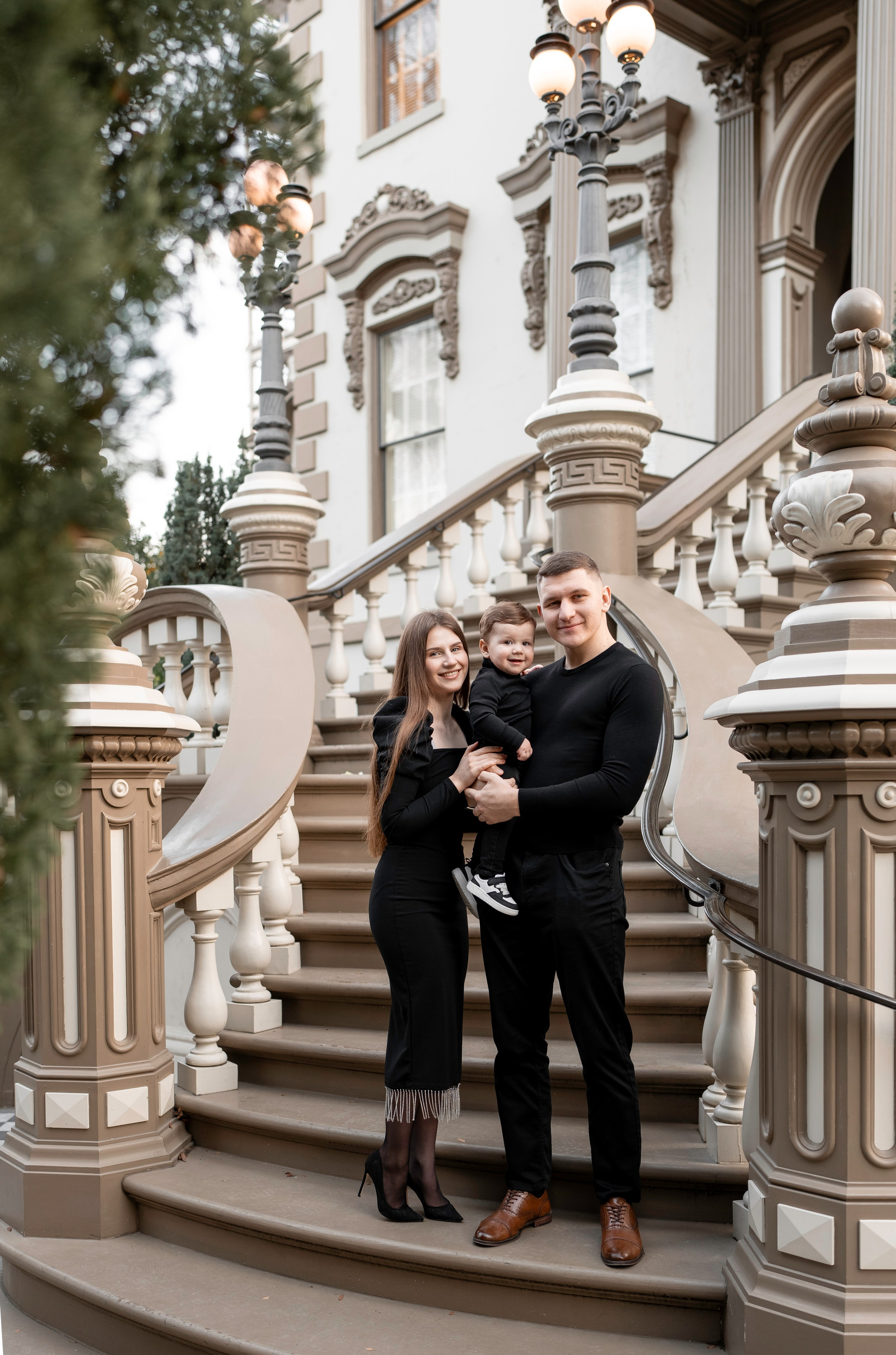 Artem, Nadia & Elisha. Family photographer in Sacramento | Sofia Pavenko