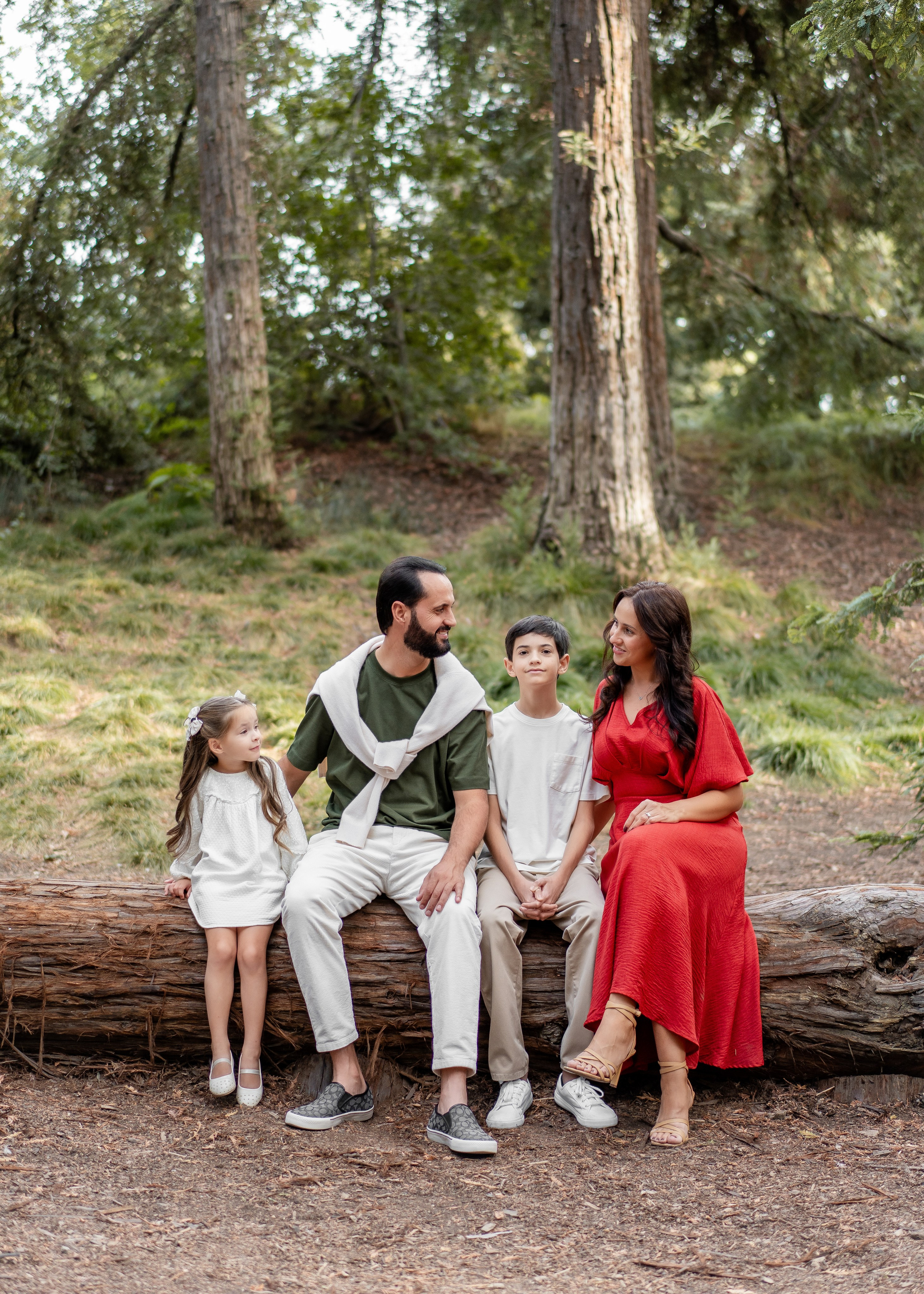 Mikhailov family. Family photographer in Sacramento | Sofia Pavenko