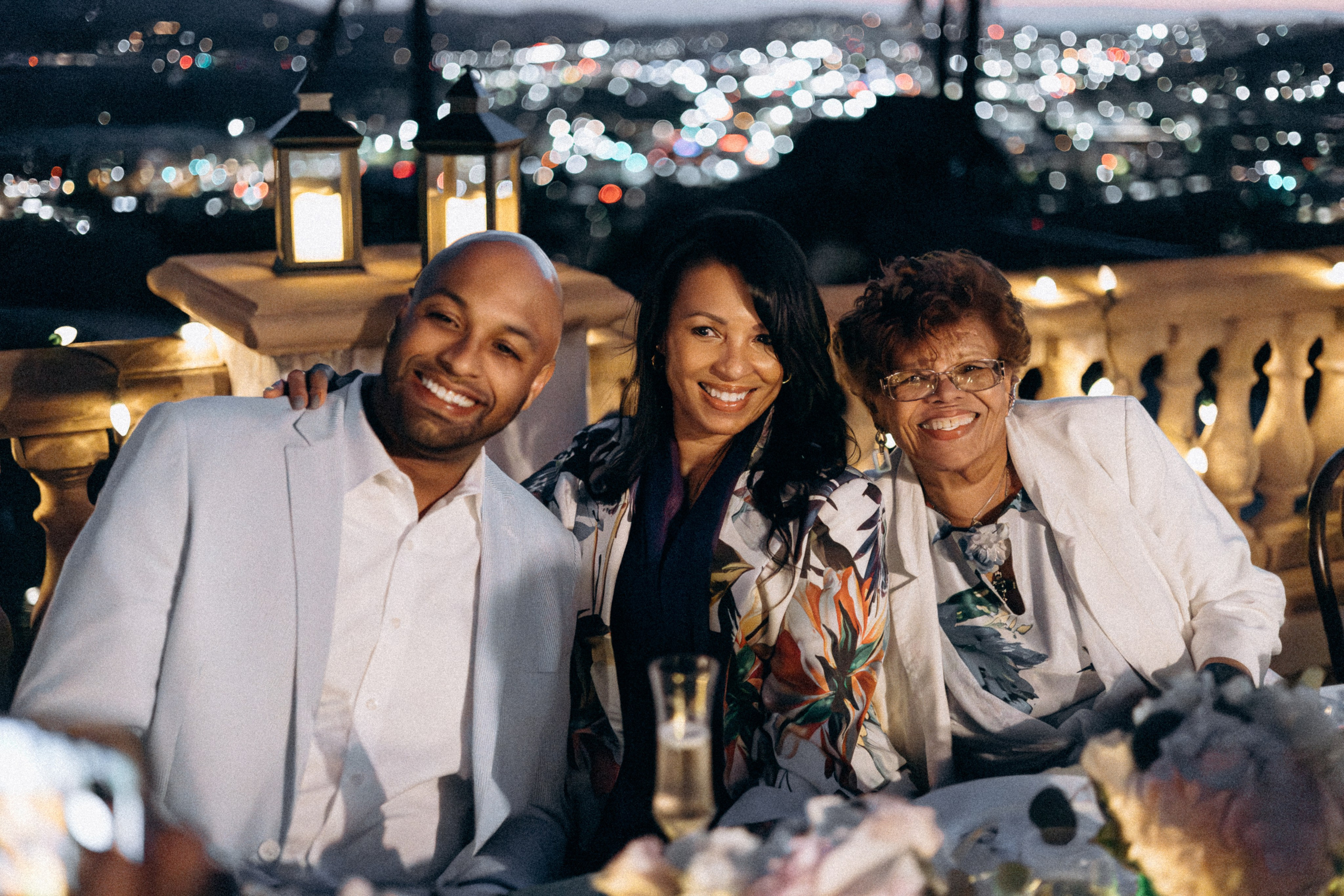 Welcome Diner. Wedding and family photographer San Diego