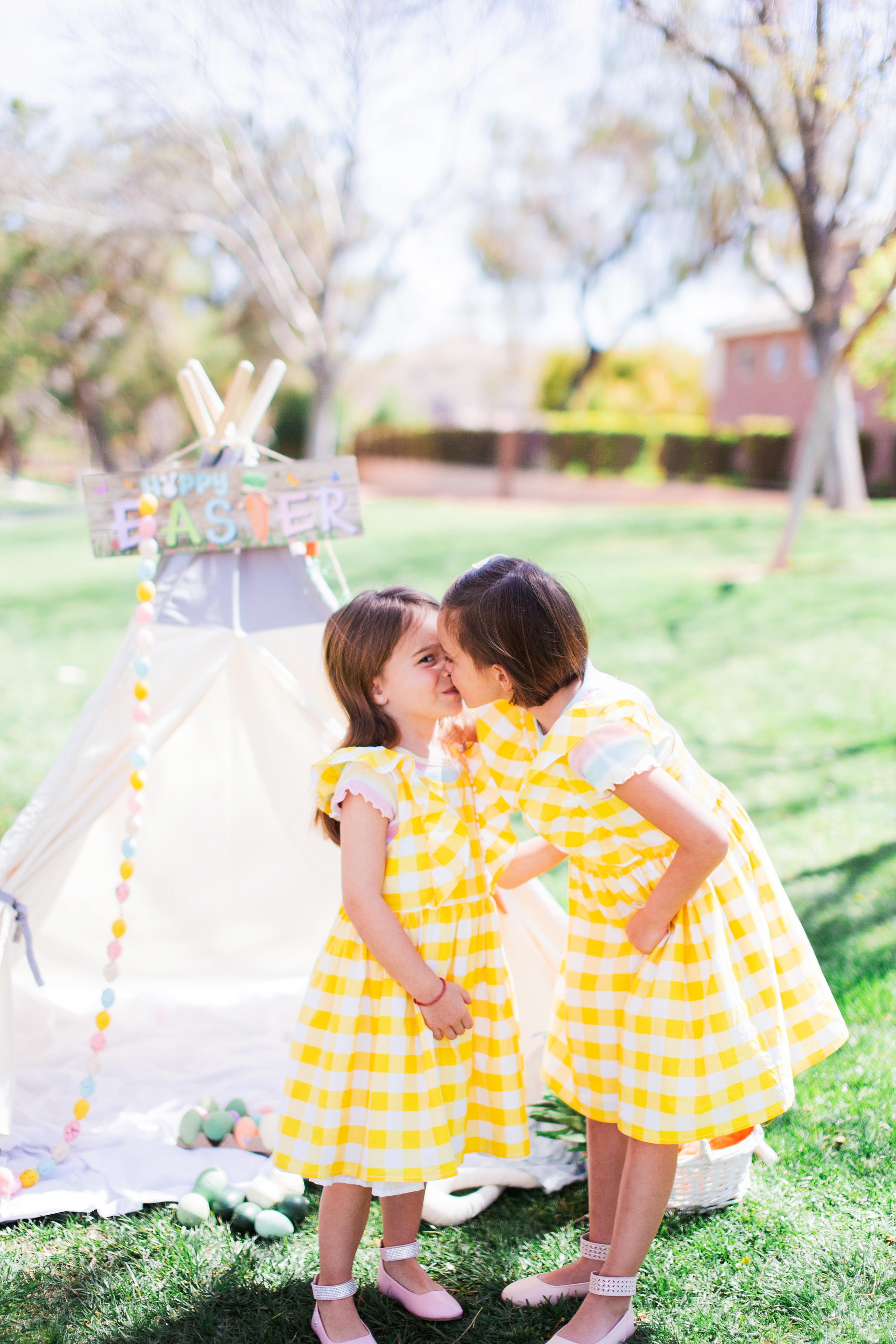 Easter 2023. Wedding & elopement photographer Viktoriya Kravtsov. Las Vegas