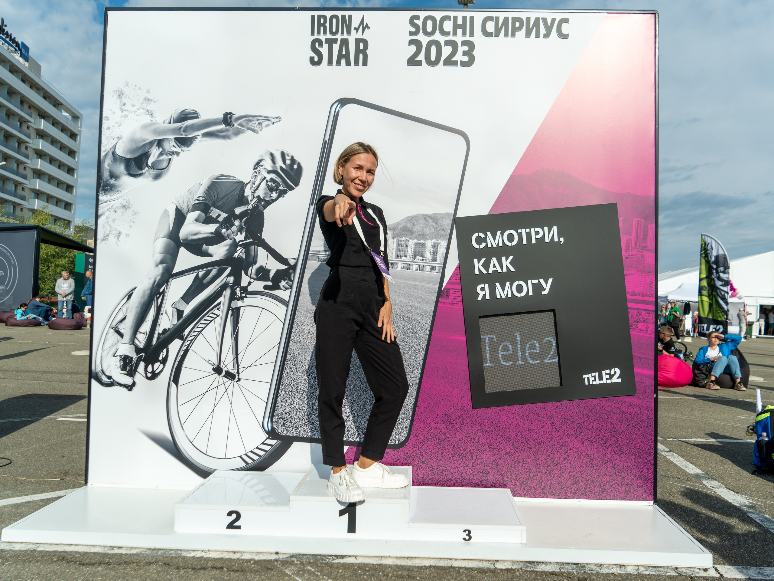 Фотоотчет партнерской интеграции для компании TELE2 на фестивале Ironstar. Репортажный фотограф в Красной Поляне и Сочи Павлюченко Екатерина
