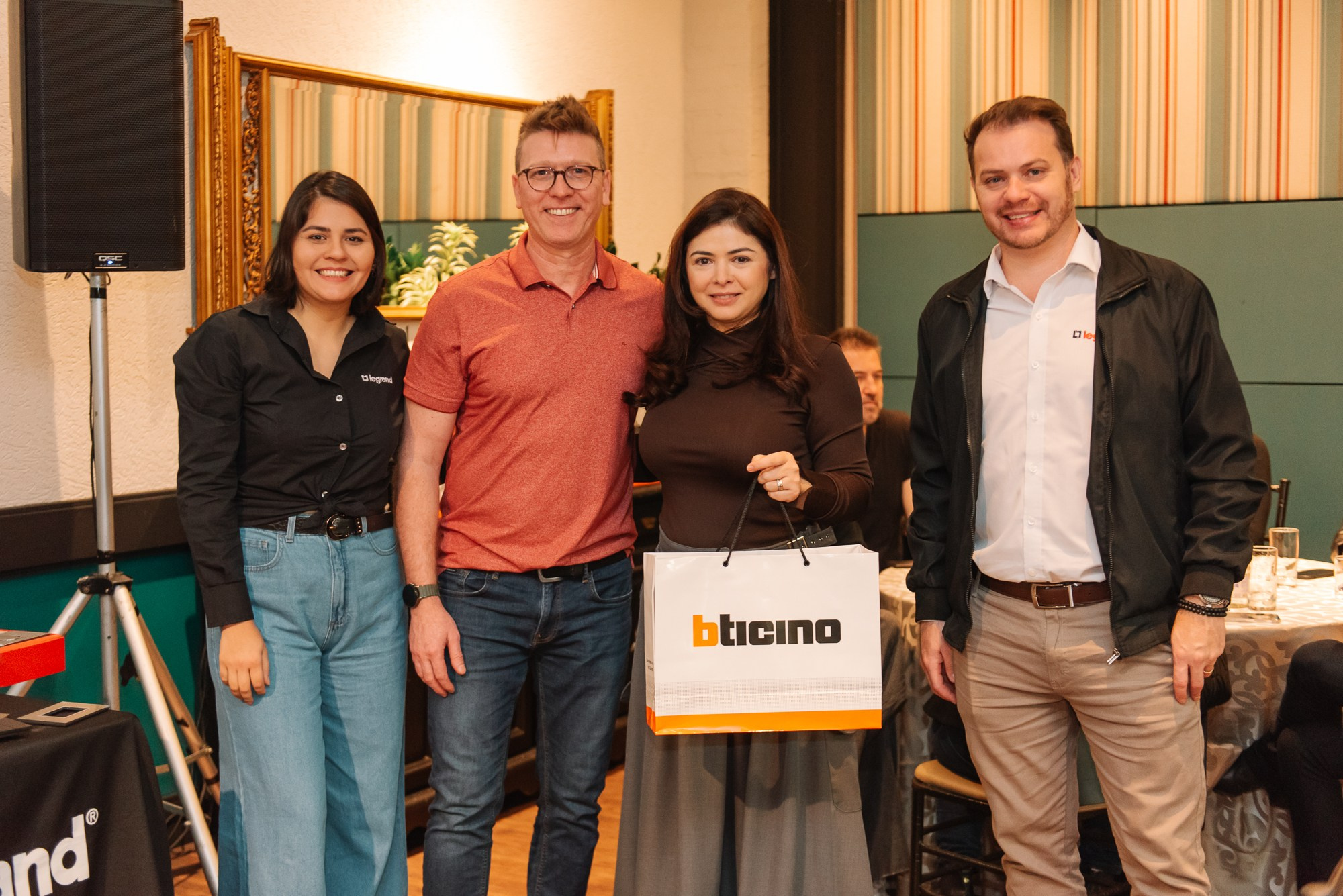 Café + Conteúdo | Casa Pinezi. 78 Imagens