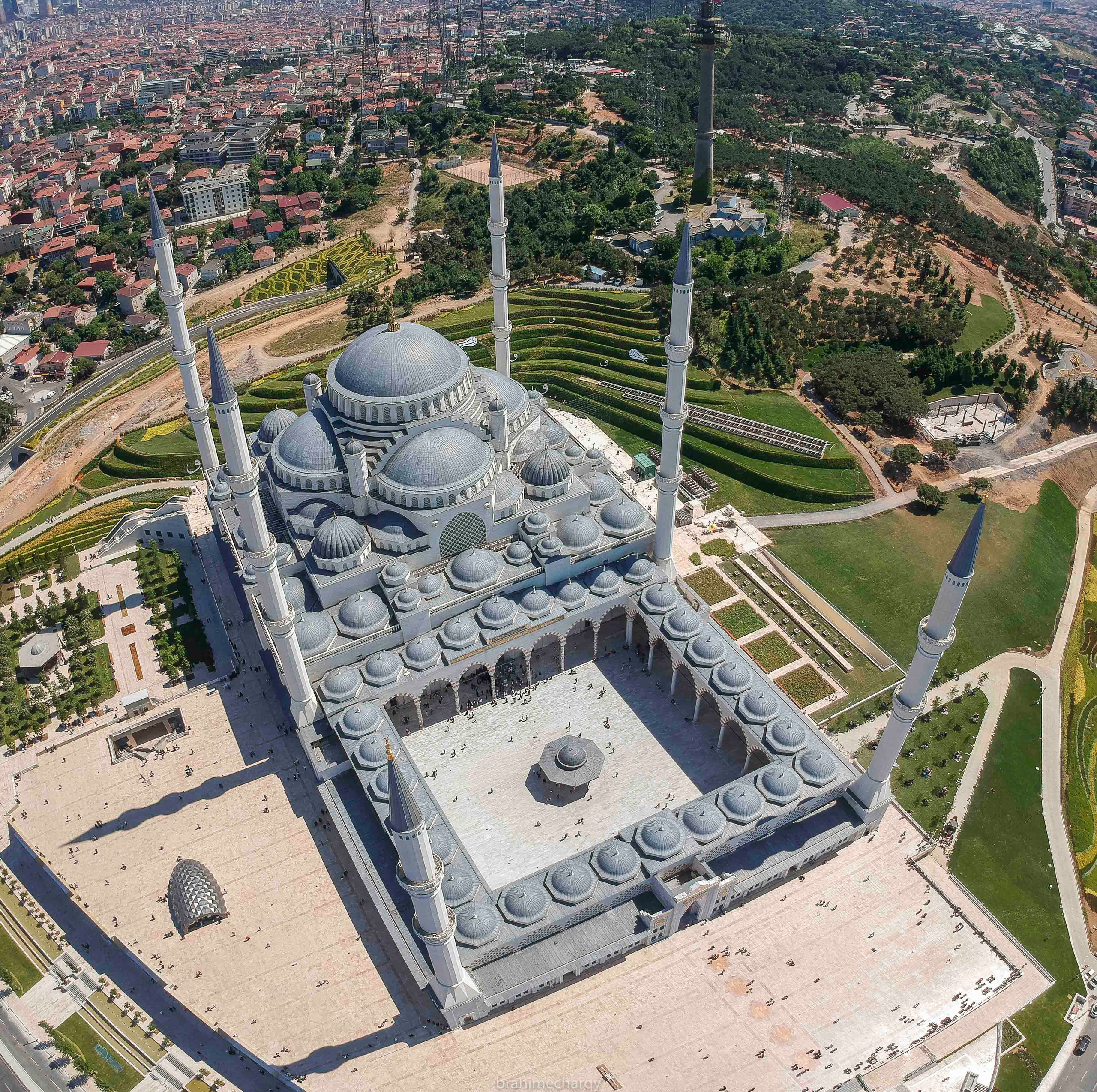 Фото. Брахим — фотограф