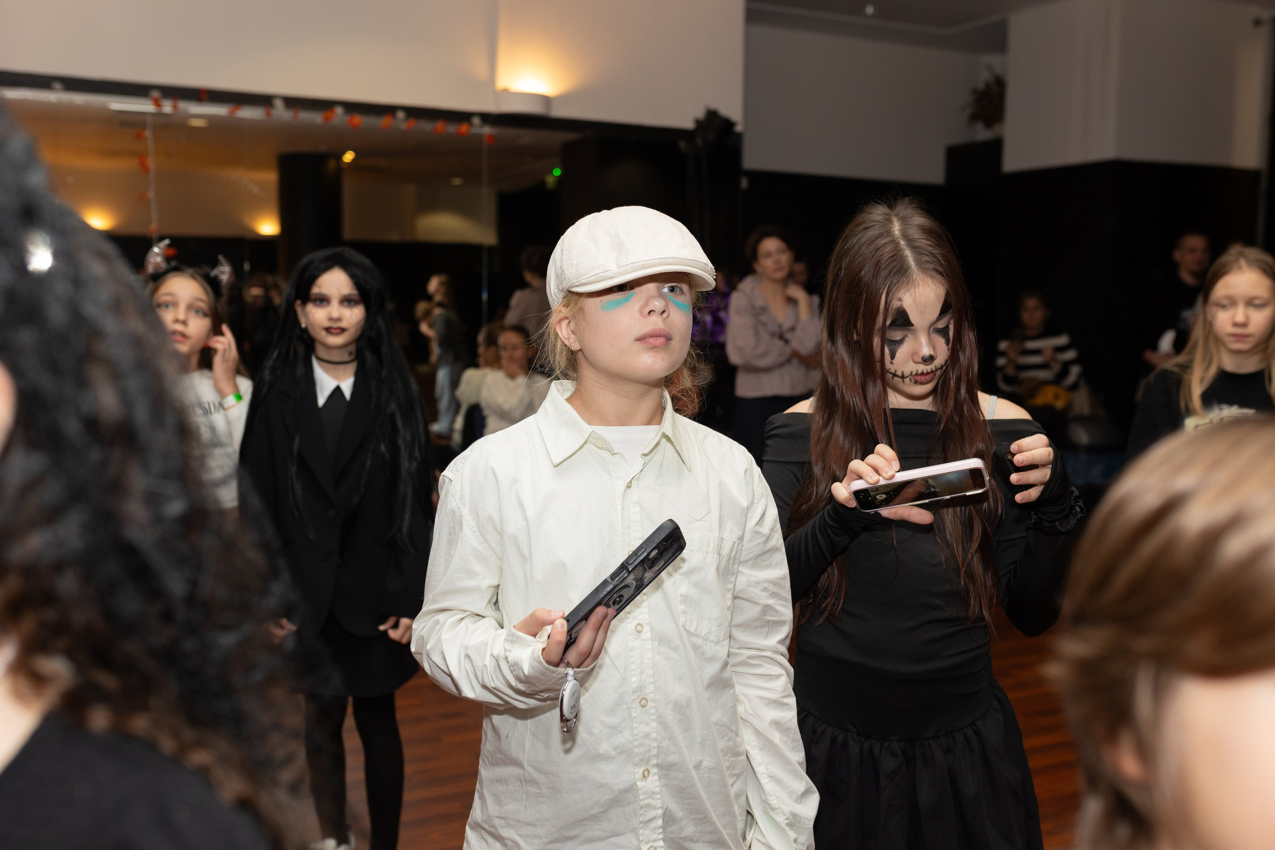 Leo dance studio Helloween 2025. Семейный и детский фотограф в Варшаве Мила Бобровская