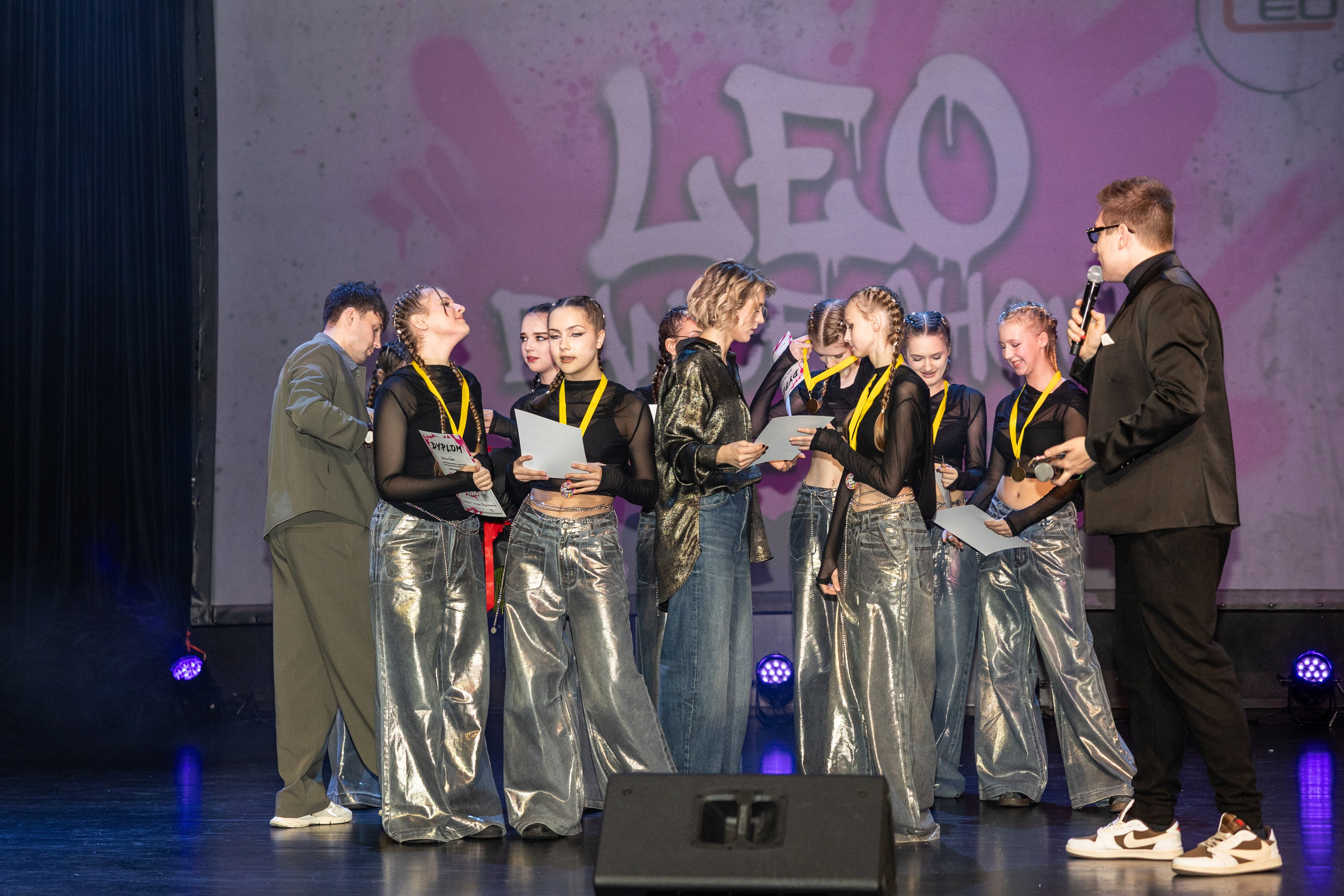 LEO DANCE SHOW WINTER 2025. Семейный и детский фотограф в Варшаве Мила Бобровская