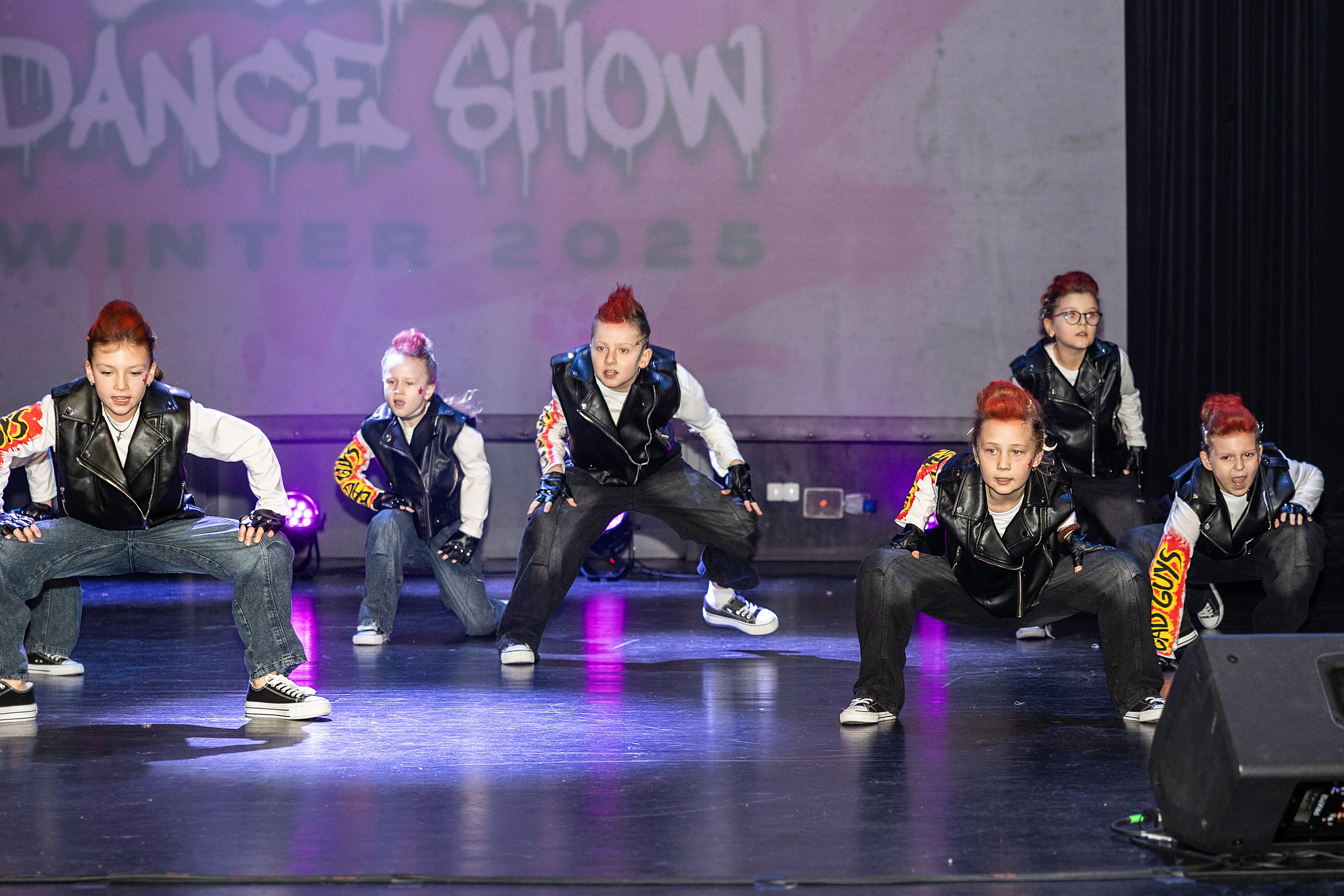 LEO DANCE SHOW WINTER 2025. Семейный и детский фотограф в Варшаве Мила Бобровская