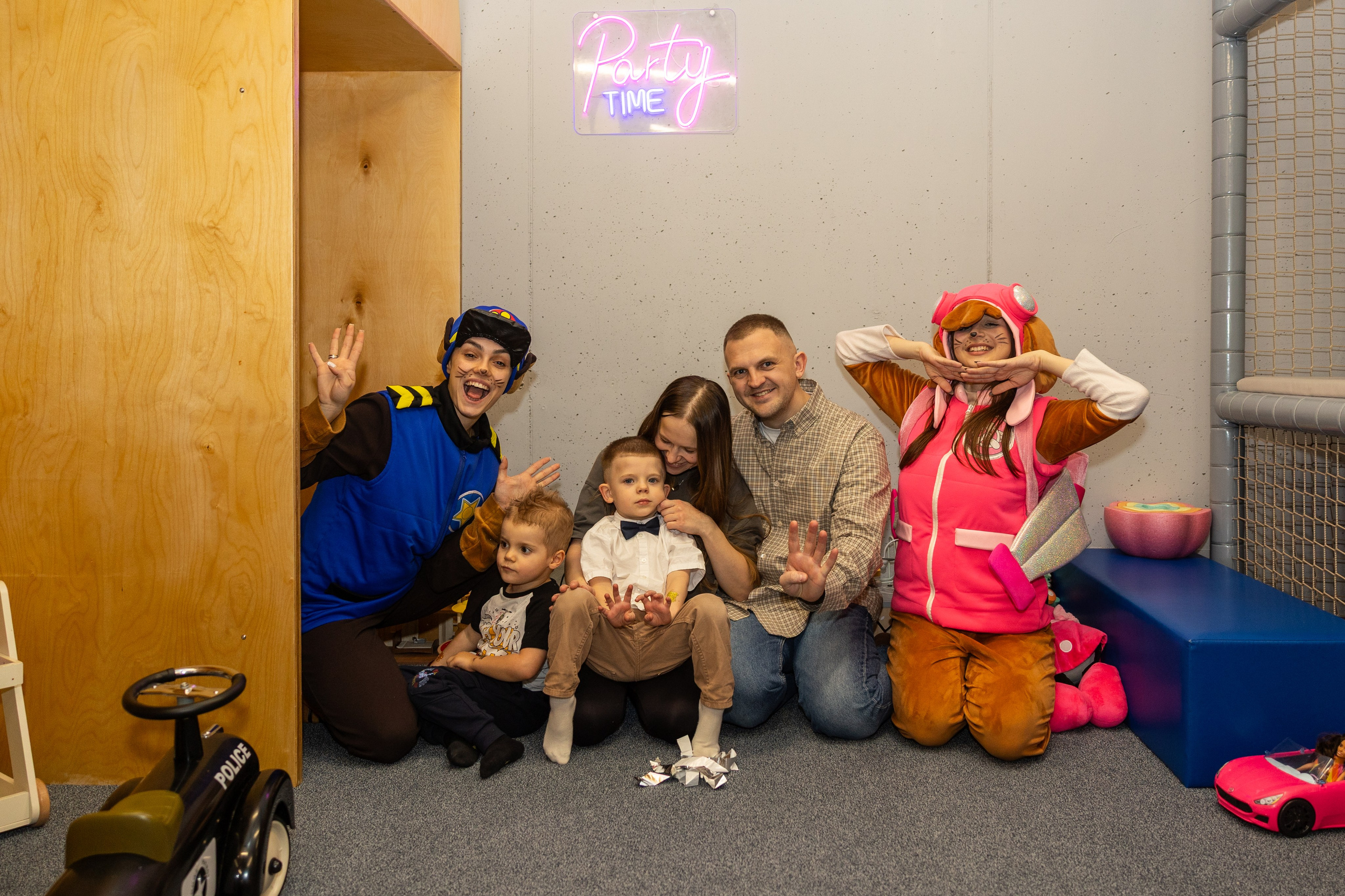 День рождения Артёма 24 января 2026 года. Семейный и детский фотограф в Варшаве Мила Бобровская