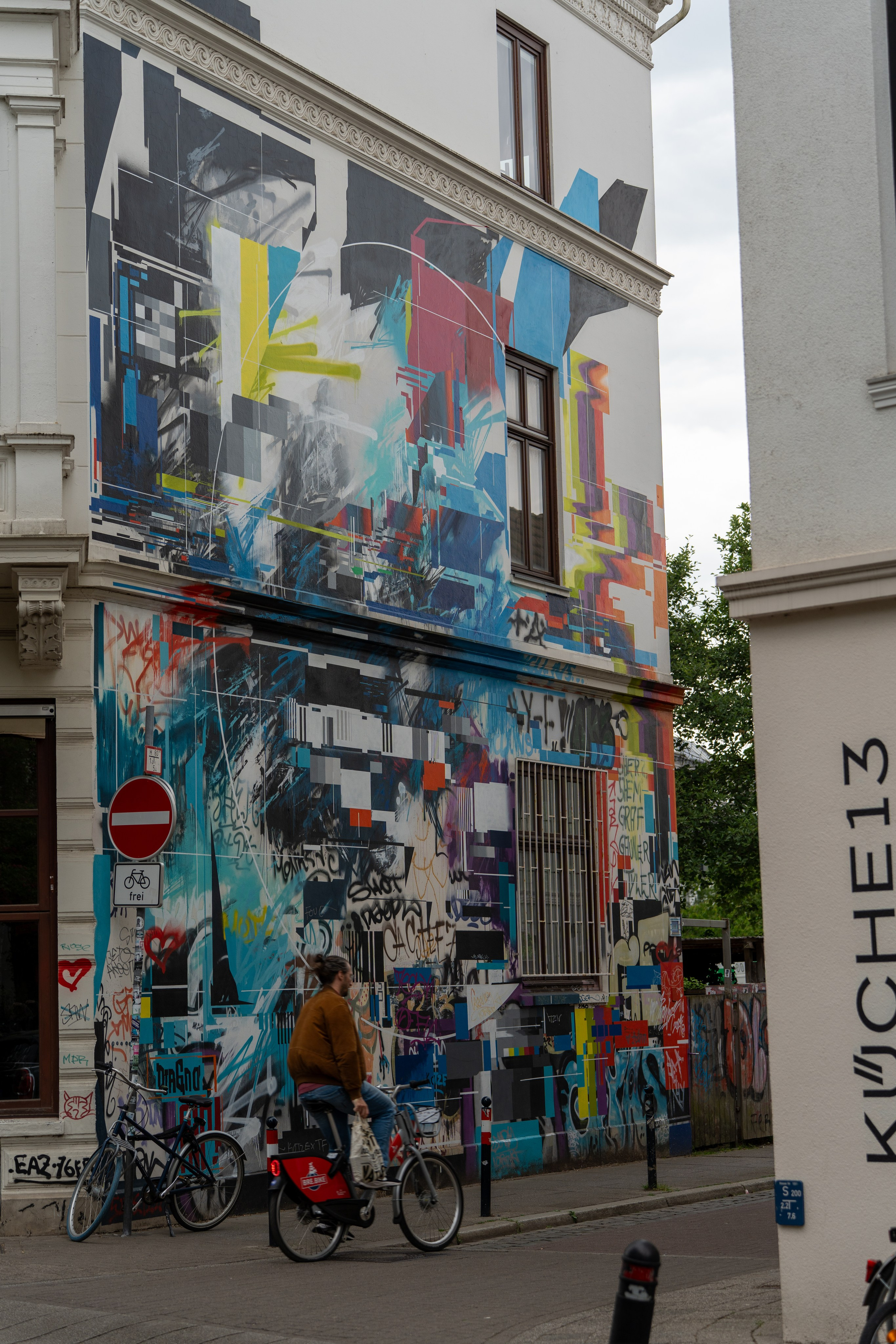 A little bit of street in Bremen #1. URBANSTREETFILES.ART