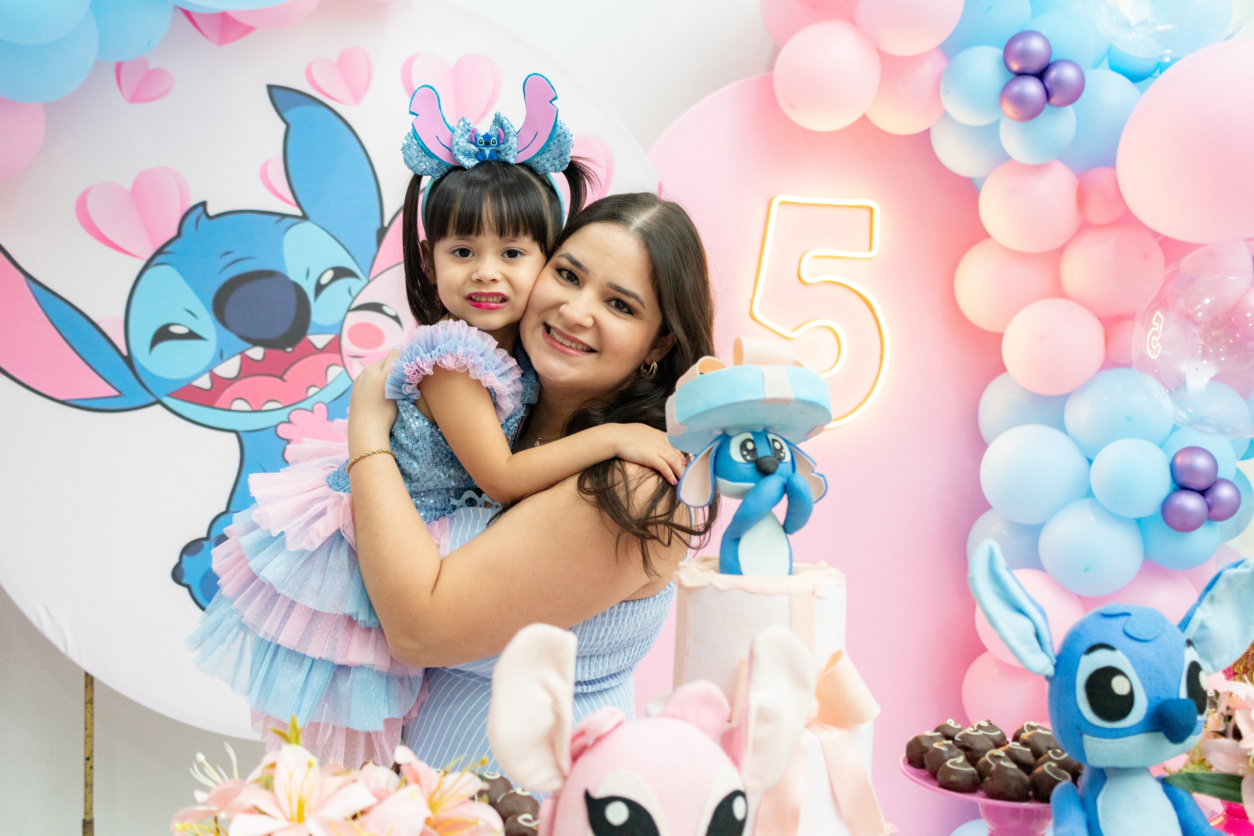 Alice — Aniversário 5 anos. Principal