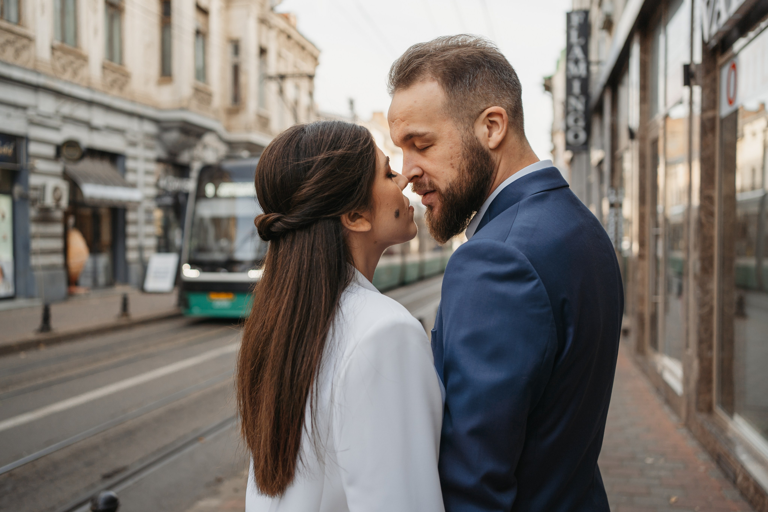 Fotograf stare civila Iasi. Fotograf Nunta Iasi - Hearts & Pictures