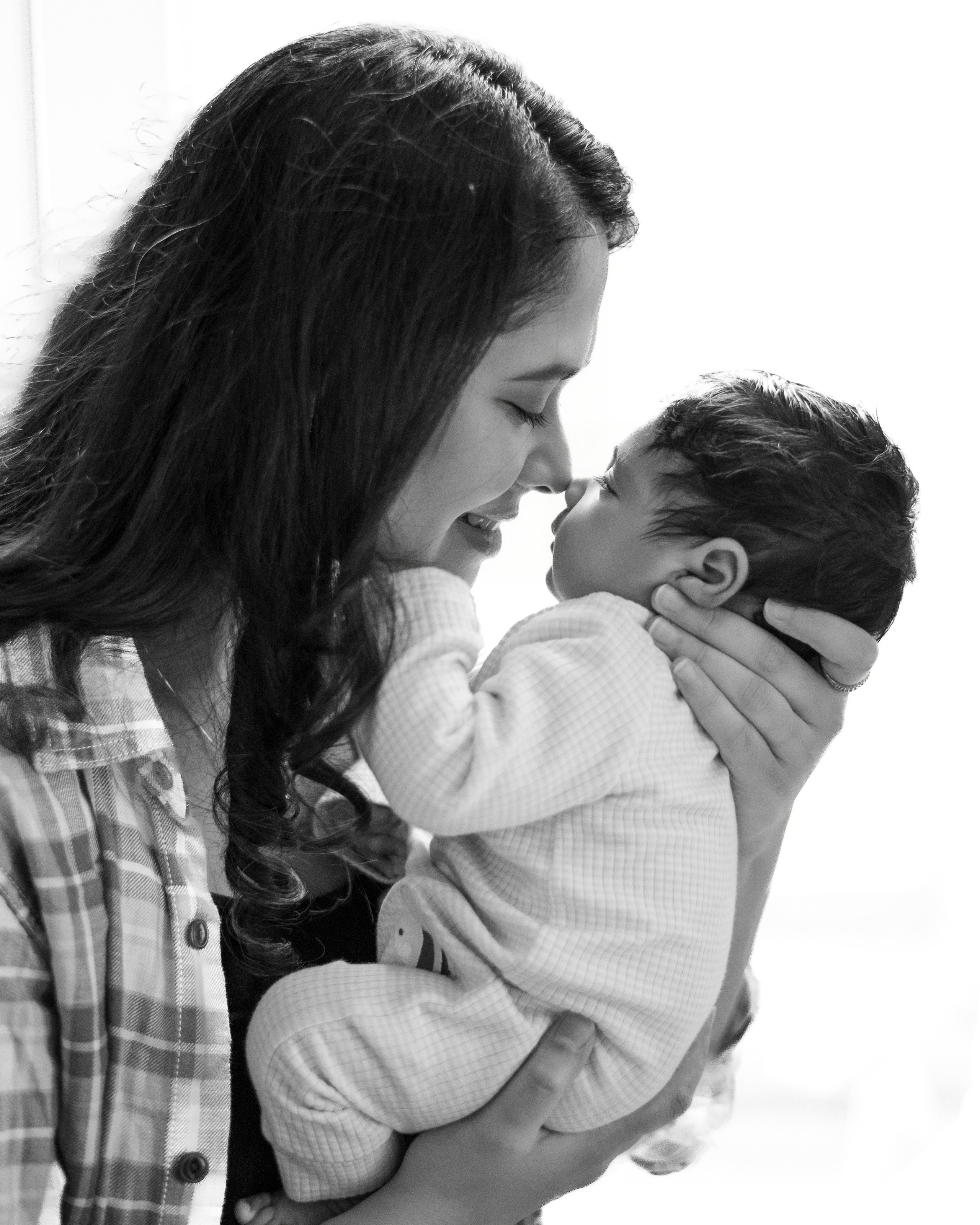 New born & Family. Julia Kuzmovych personal and pregnancy photographer in London