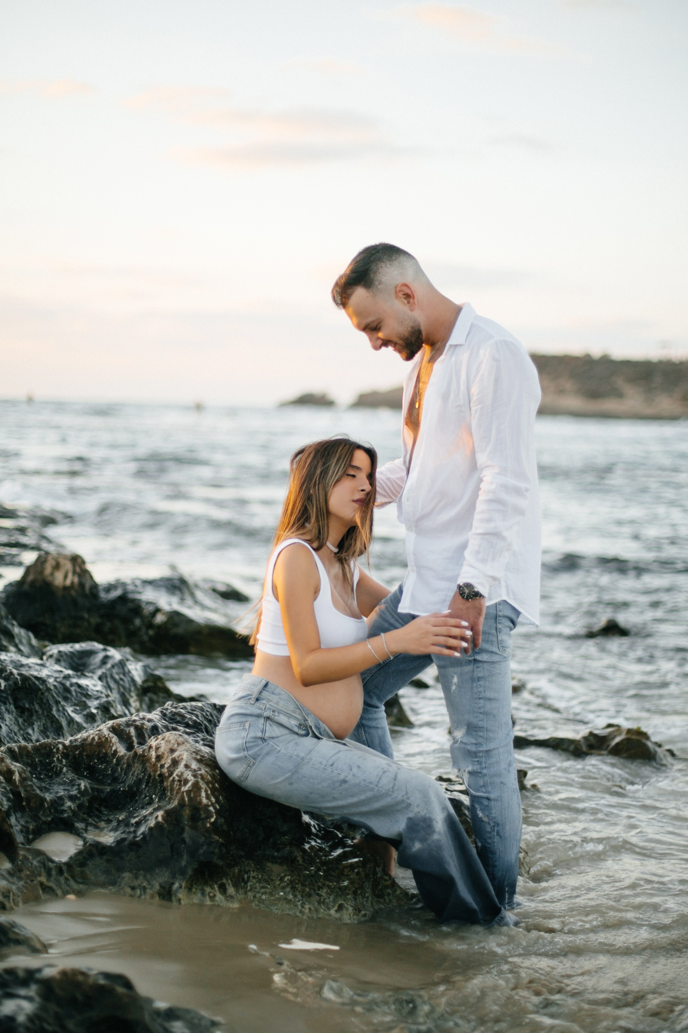 Yael & Gal Nahsholim beach. Family photographer in Israel