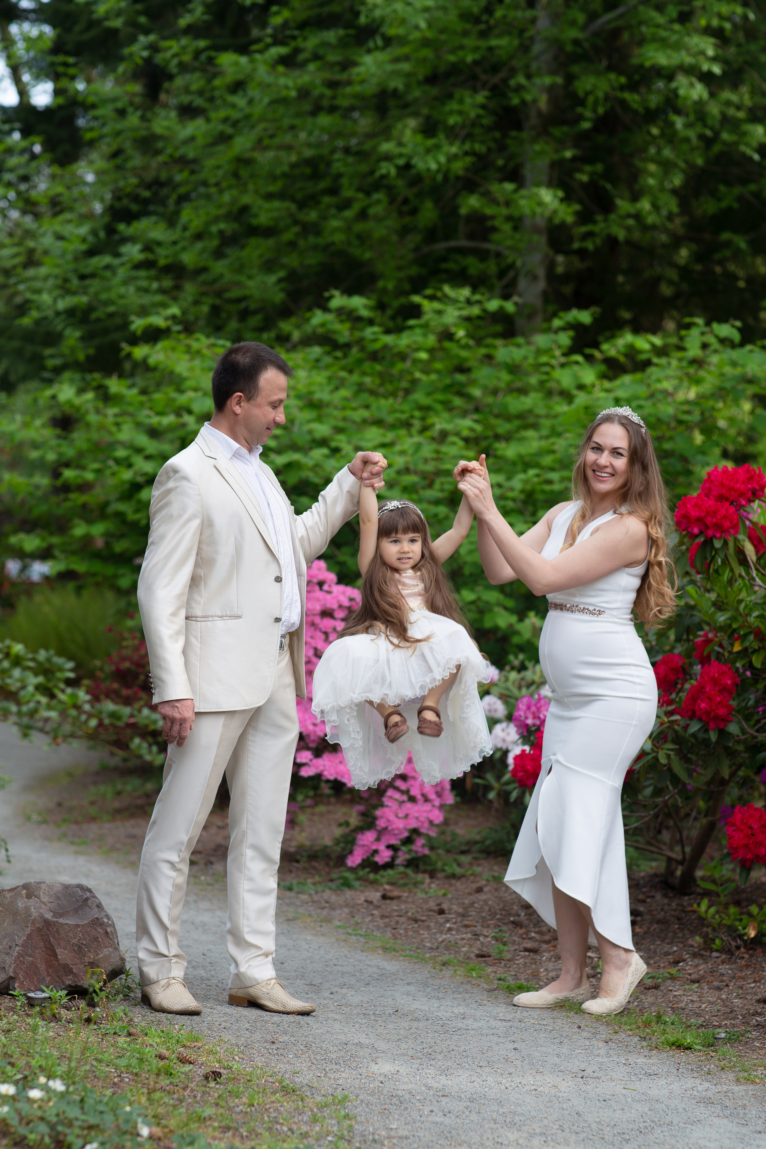 Spring. YuAnna studio. Family & Kids Photographer in Seattle area, located in