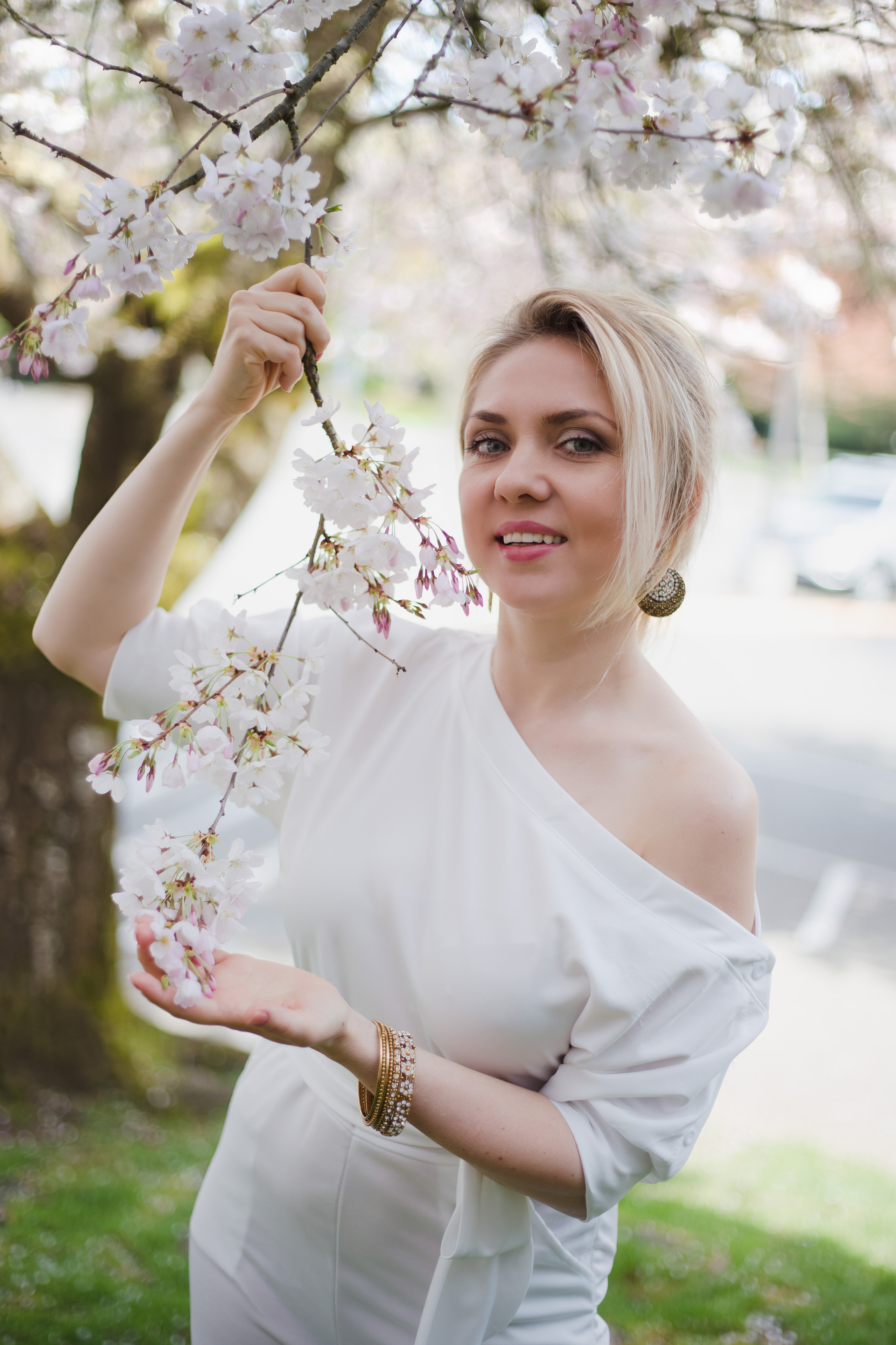 Spring. YuAnna studio. Family & Kids Photographer in Seattle area, located in