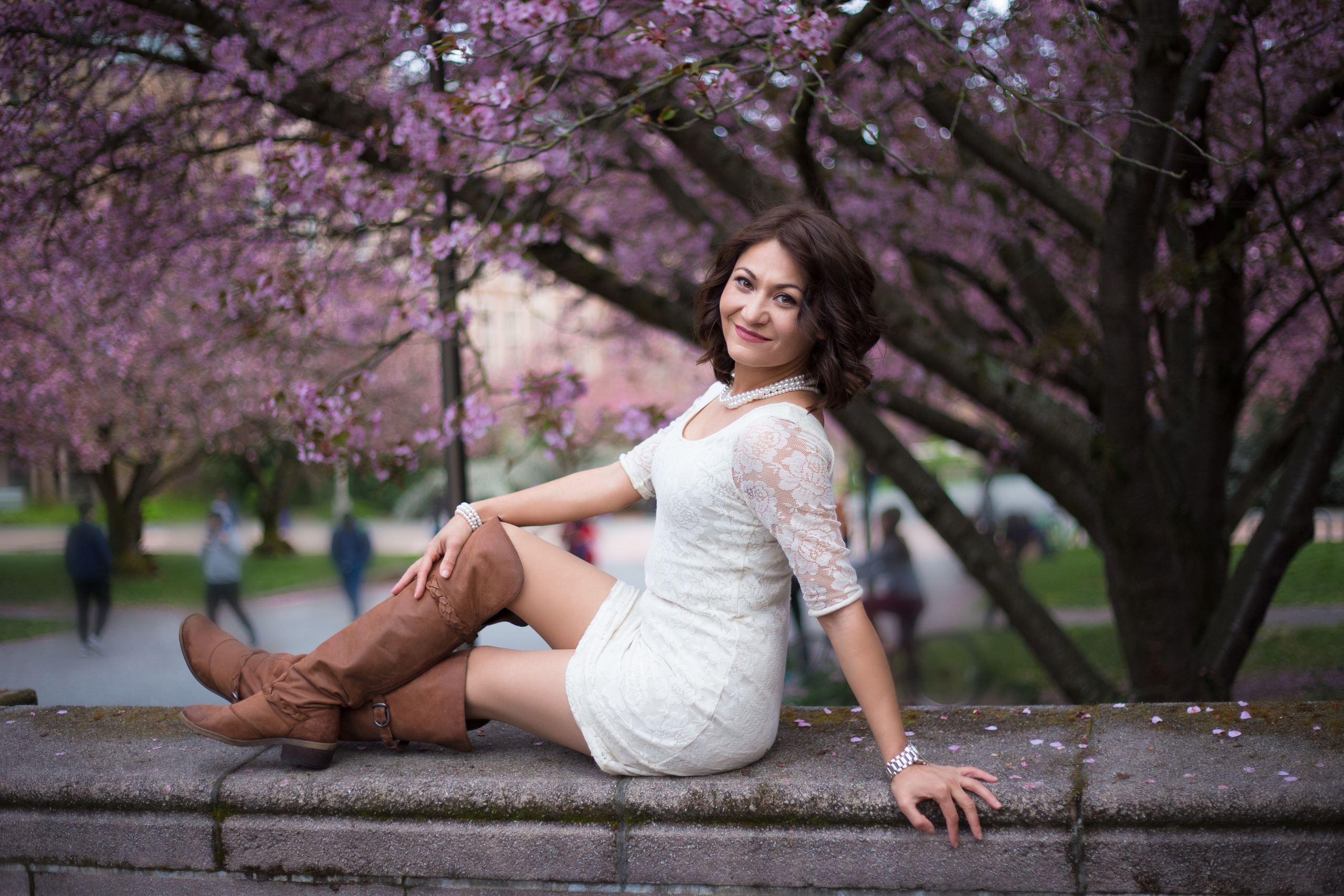 Cherry blossoms. YuAnna studio. Family & Kids Photographer in Seattle area, located in